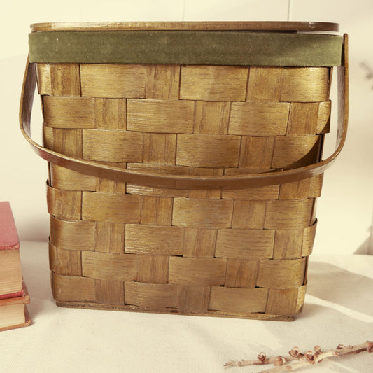 1970s Vintage Green Bamboo Woven Basket with Lid & Handle Thrifted Wicker Basket Vintage Home Decor 1