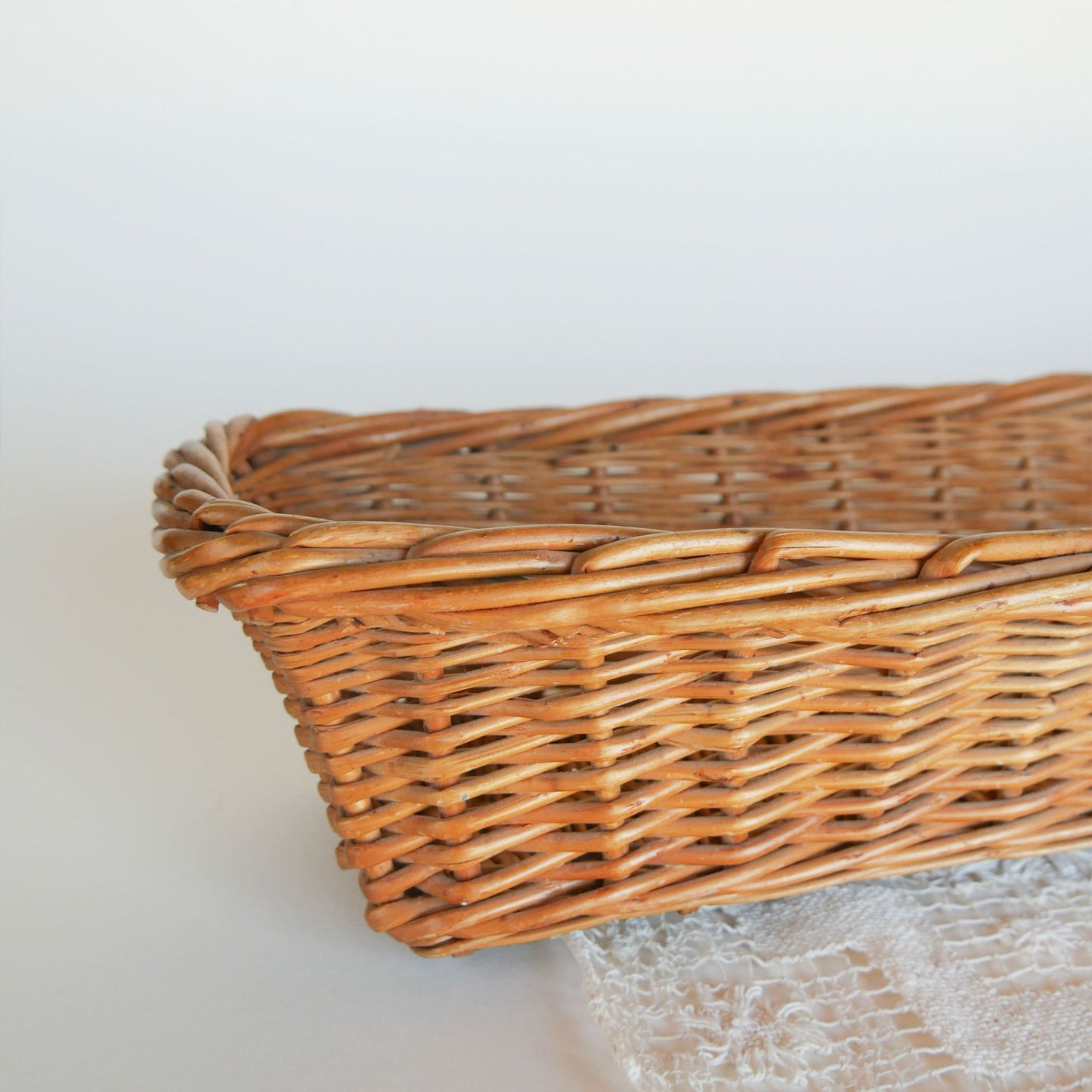 24in Wicker Basket Tray, Basket Table Runner Vitnage Farmhouse Baskets Farmhouse Basket Decor Farmhouse Dining Decor Vintage Basket Decor