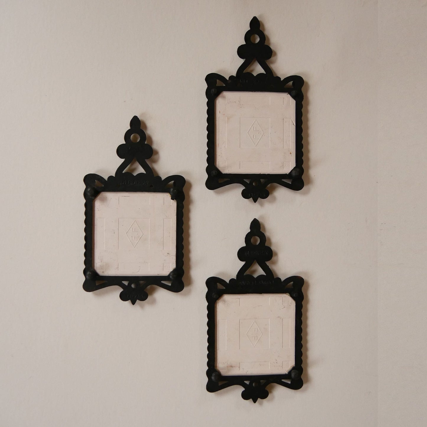 Vintage Currier and Ives Trivets, Vintage CHristmas DEcor, Vintage Christmas Kitchen Decor, Vintage Blue and White Christmas Decor