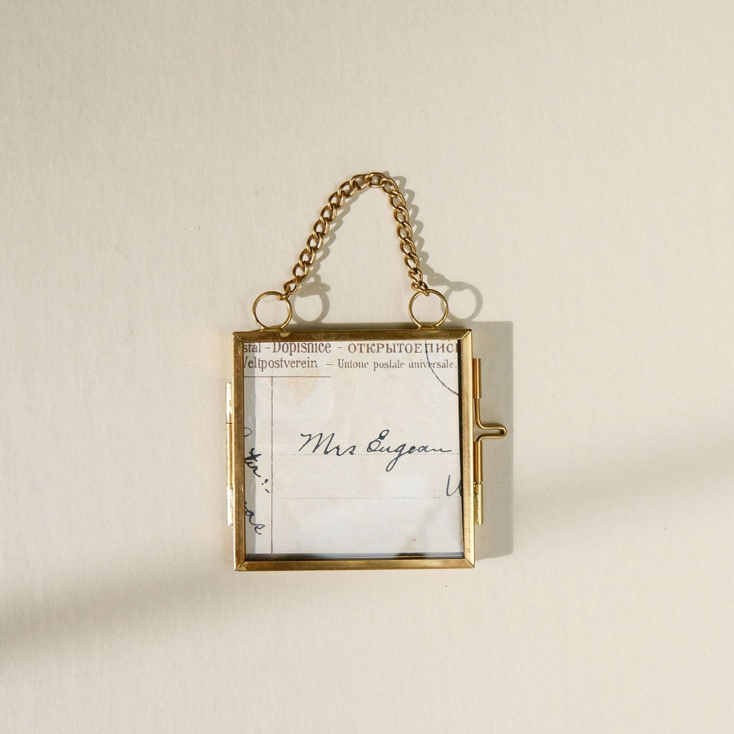 Double-Glass-Gold-Haning-Frame-with-Vintage-Floral-Postcard