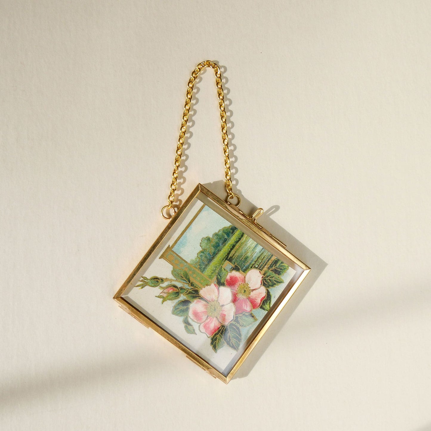 Double-Glass-Gold-Haning-Frame-with-Vintage-Floral-Postcard