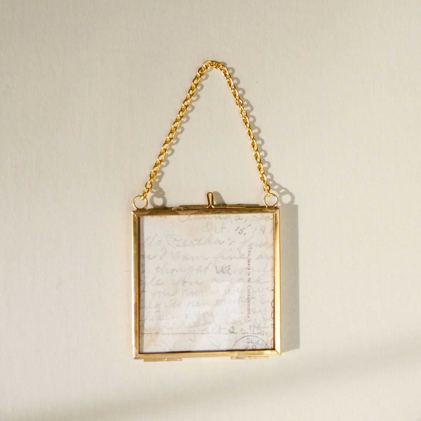 Double-Glass-Gold-Haning-Frame-with-Vintage-Floral-Postcard