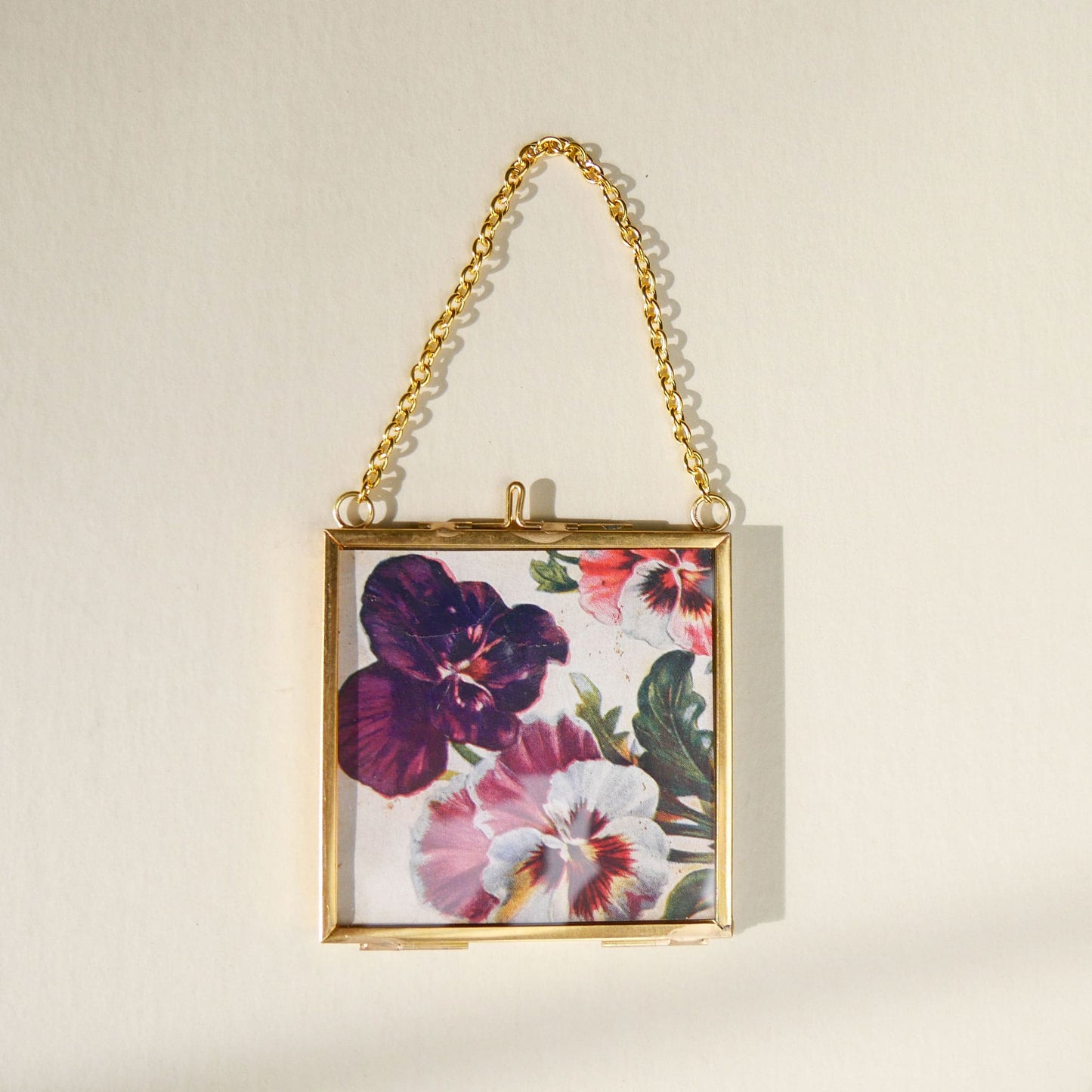 Double-Glass-Gold-Haning-Frame-with-Vintage-Floral-Postcard