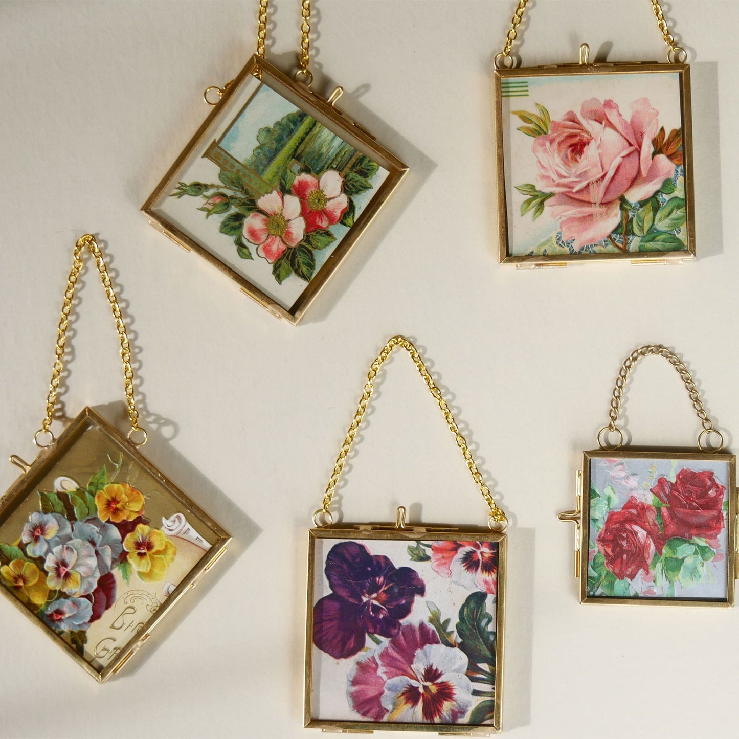 Double-Glass-Gold-Haning-Frame-with-Vintage-Floral-Postcard