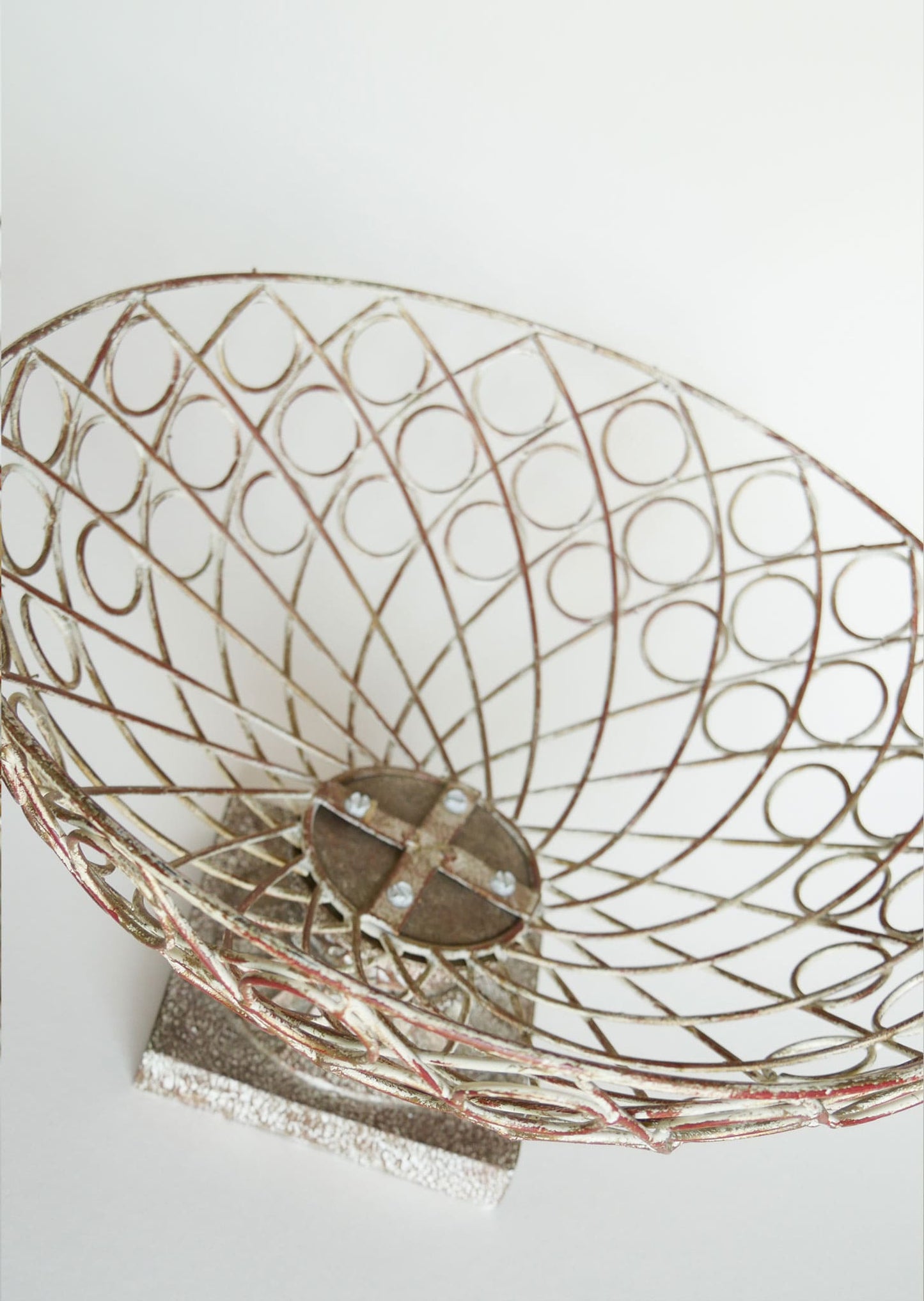 Large Chippy White Metal Pedestal Basket Vintage Shappy Chic Fruit Bowl, Vintage Fruit Bowl, Vintage Chippy White Metal Basket Vintage Farmhouse Decor
