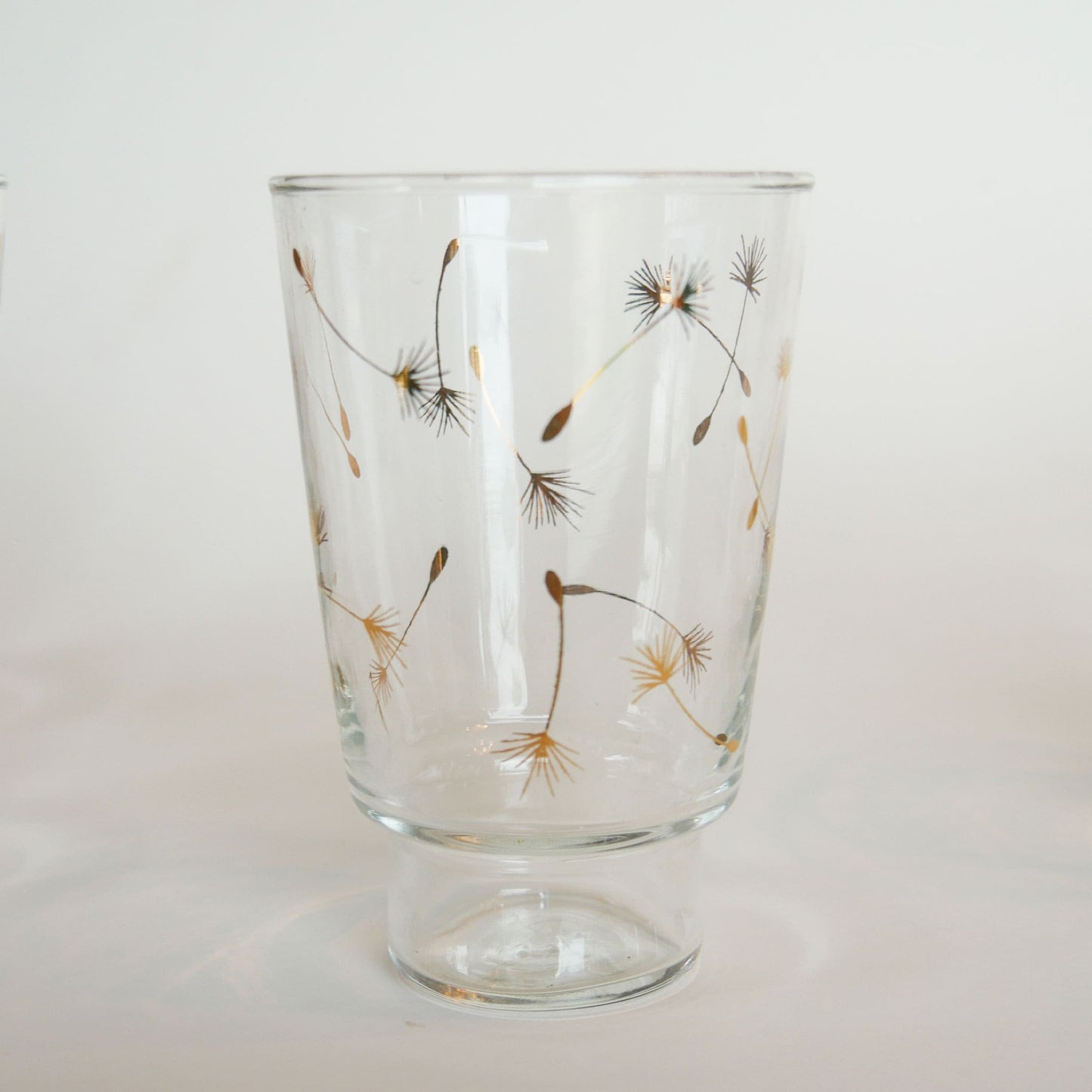 1960s MCM Libbey Windblown Gold Dandelion Seed Pedestal Glassware Set, 8 10oz Glasses 1 4oz Tumbler Vintage MCM Glassware Vintage Midecentury Modern Glassware