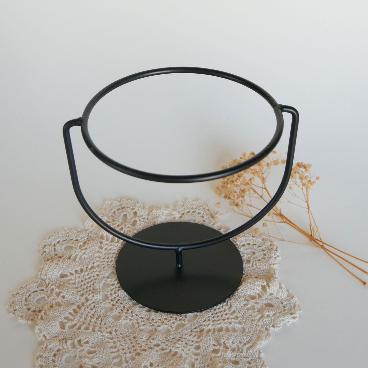 Matte Black Round Metal Plant Stand