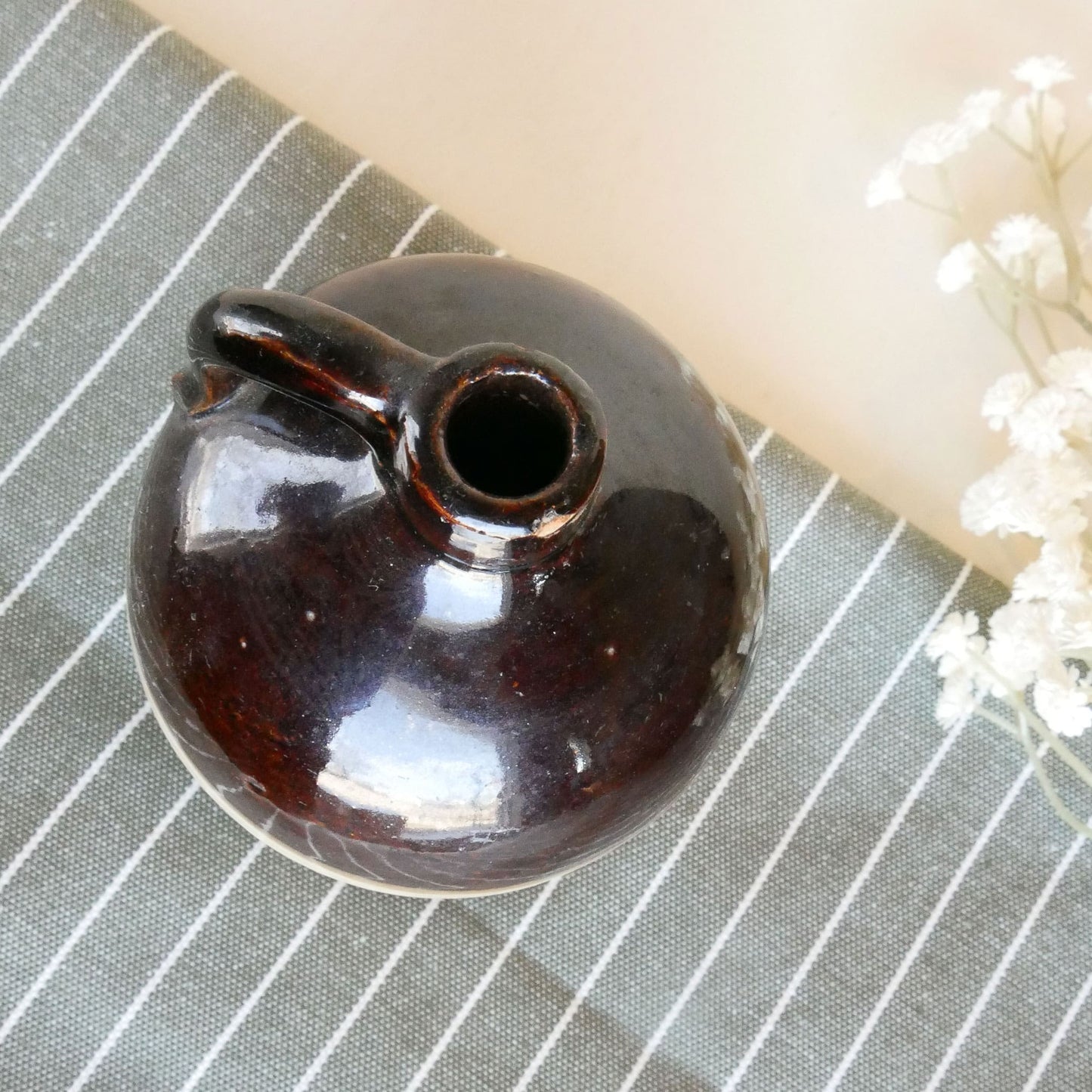 Mini 5.5in Brown and Tan Handle Crock, Vintage Crocks, Farmhouse Crocks, Vintage Handle Crocks