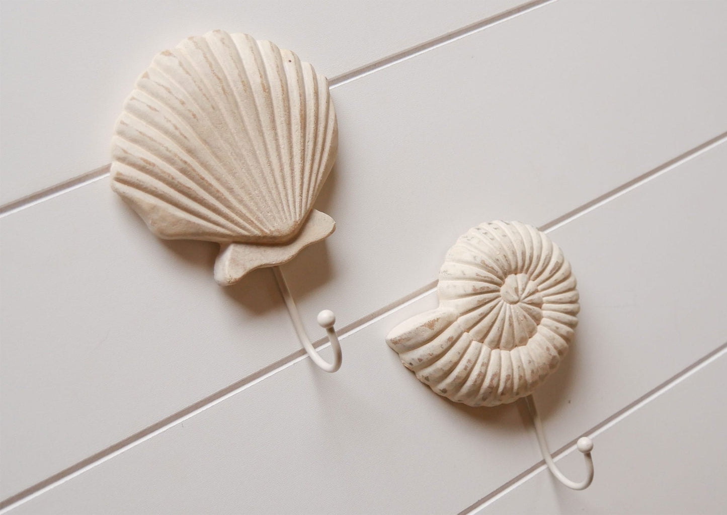 Pair of Ivory Shell Wall Hooks VIntage Nautical Wall Decor Vintage Coastal Wall Decor, Beach House Wall Decor Coastal Bathroom Decor Nautical Bathroom Decor