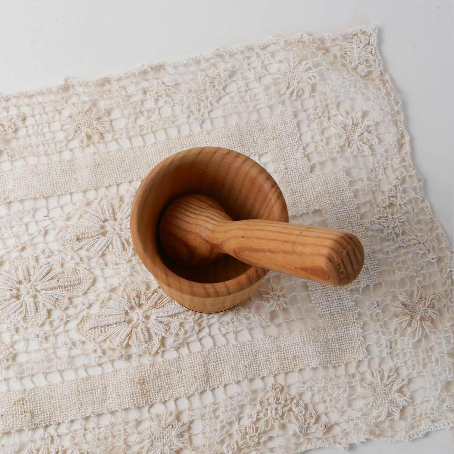 Small Wood Mortar and Pestle, Vintage Farmhouse Decor, Farmhouse Kitchen Decor, Farmhouse Mortar and Pestle, Primitive Decor, Primitive Mortar and Pestle