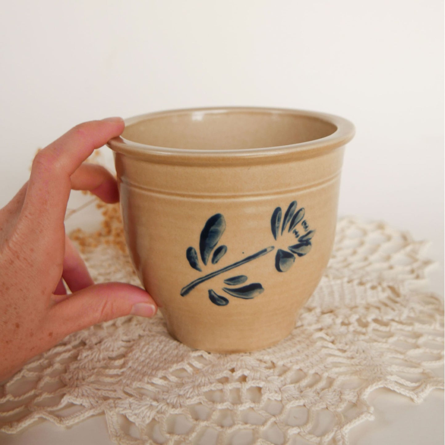 1984 Pfaltzgraff Folk Art Vase with Blue Florals