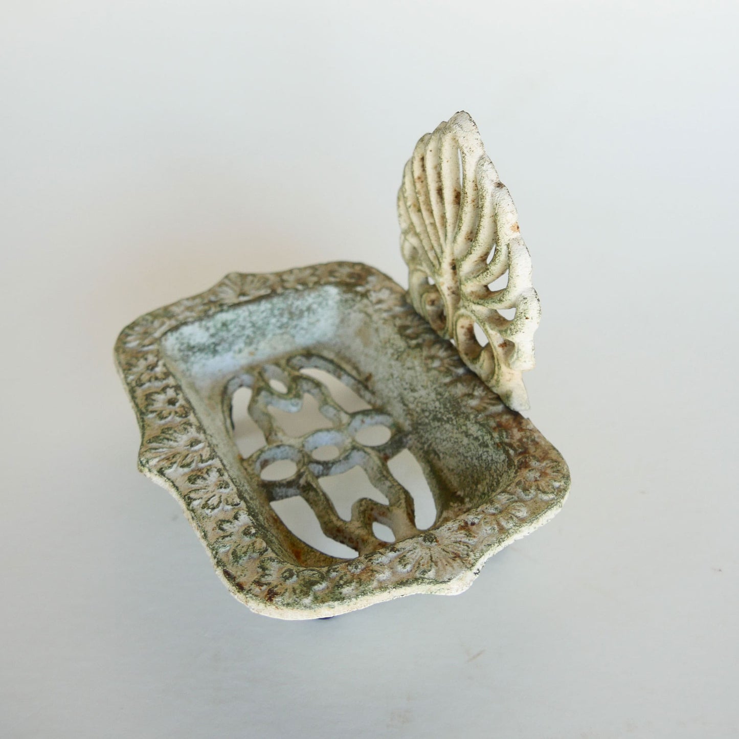 Vintage Cast Iron Shell Soap Dish, Vintage Cast Iron Soap Dish Vintage Nautical Decor Coastal Bathroom Decor