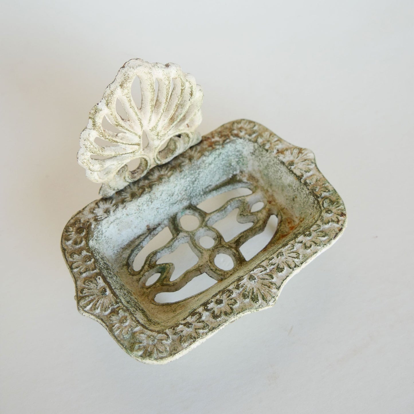 Vintage Cast Iron Shell Soap Dish, Vintage Cast Iron Soap Dish Vintage Nautical Decor Coastal Bathroom Decor