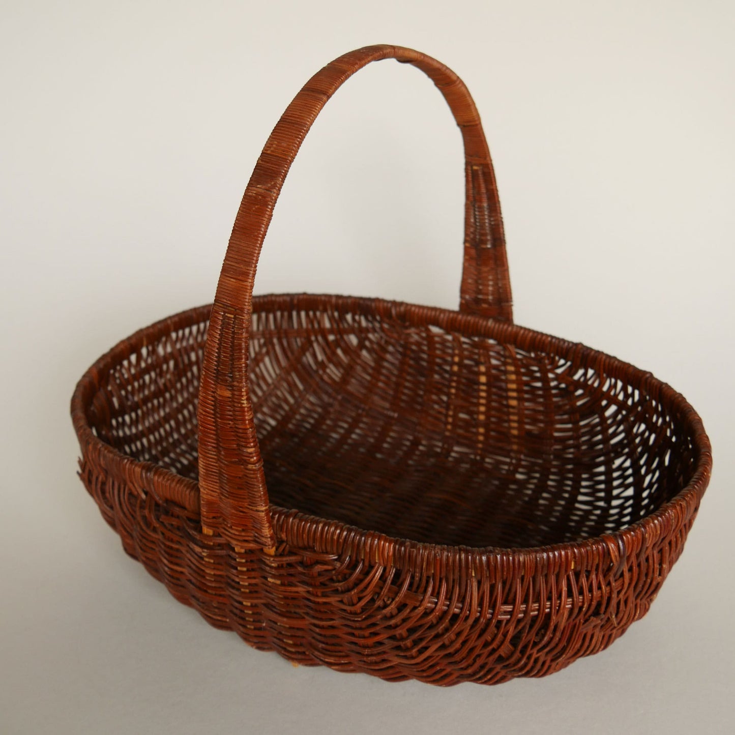 Vintage Brown Wicker Oval Basket with Handle, Vintage Wicker Flower Basket, Oval Wicker Handle Basket