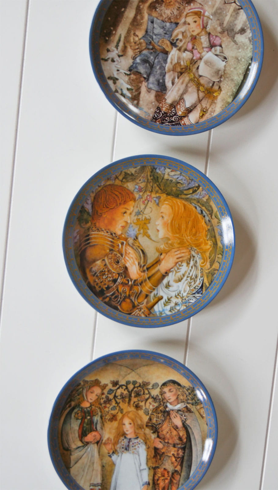 Vintage-Fairytale-Plates-Sulamith-Wulfing-Collection, Fairytale PLates, VIntage Fairytale Decor, Vintage Storybook Decor, Vintage Sulamith Wulfing Plates, German Fairytal Plates