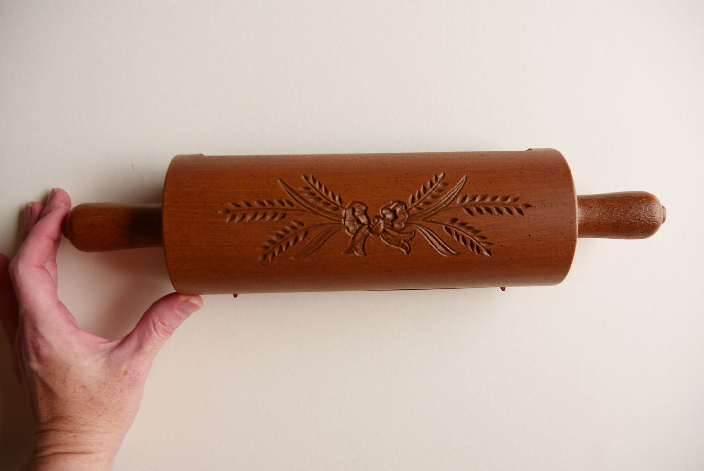 Vintage Homco Rolling Pin Recipe Holder, Faux Wood Wall Pocket, Vintage homco Wall Pocket, Vintage Recipe Holder, Vintage Kitchen DEcor, Vintage Homco Kitchen Wall Decor, Vintage Recipe Wall Pocket