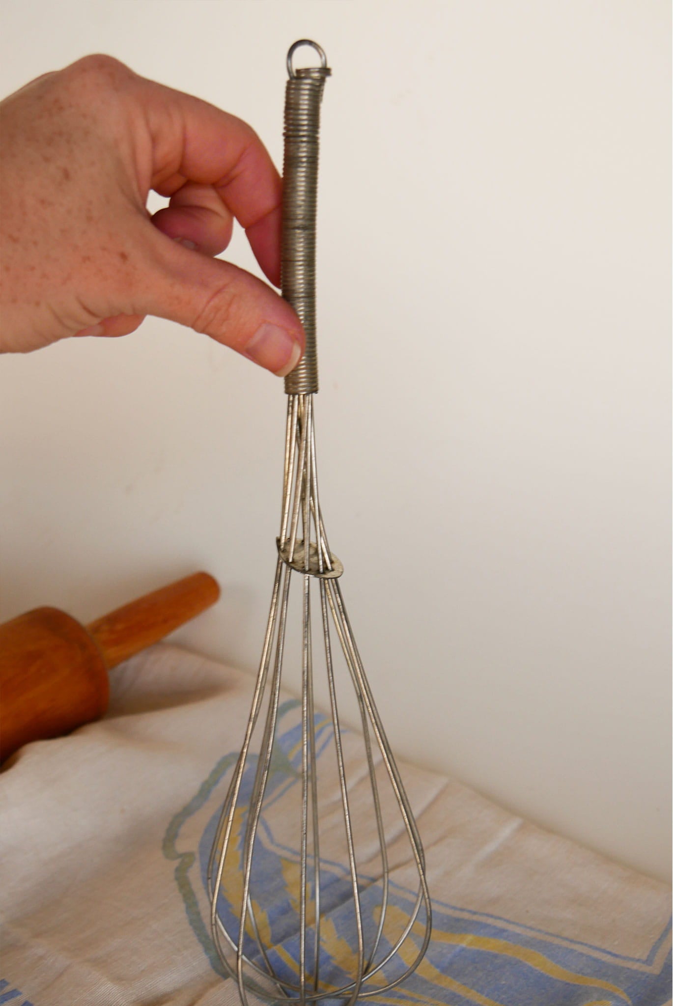 Vintage Metal Whisk, Vintage Farmhouse Whisk, Vintage Kitchen Decor, Vintage Farmhouse Kitchen, Farmhose Kitchen Utensils, Vintage Kitchen Wall Decor, Vintage Whisk