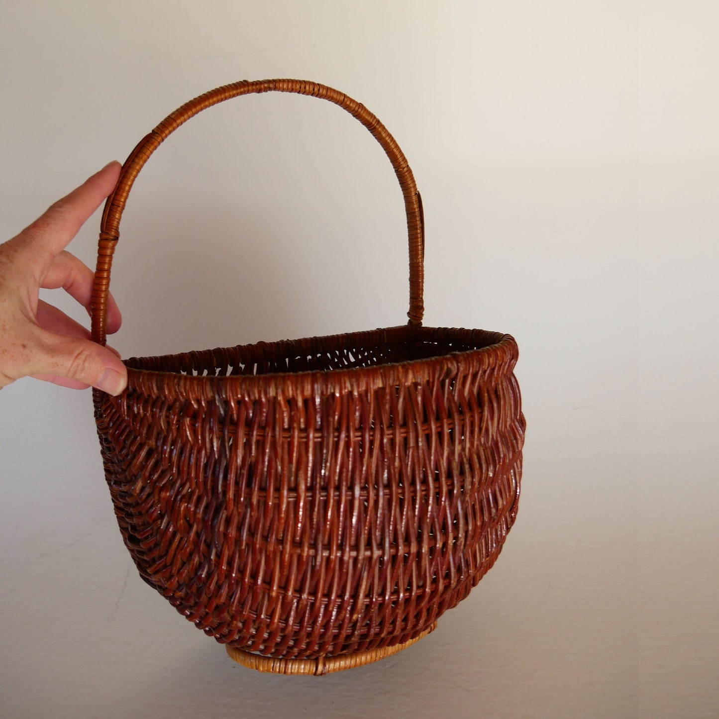 Vintage Dark Rattan Wicker Hanging Basket, Hanging Basket, Vintage Hanging Basket, Vintage Basket with Handle, Handle Wicker Basket, VIntage Basket Decor, Vintage Basket Wall Decor