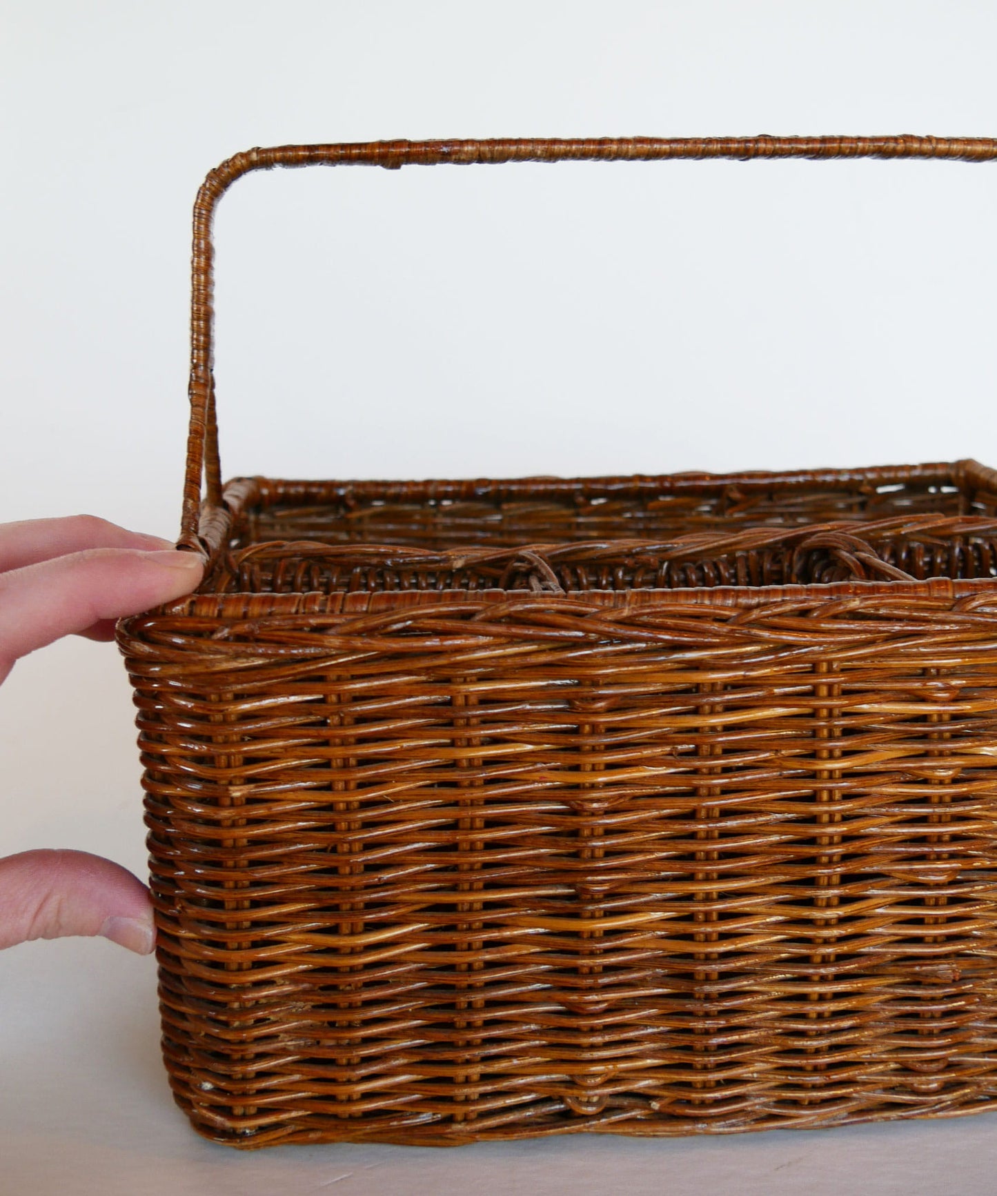 Vintage Dark Rattan Wicker Utensil Caddy, Vintage Wicker Caddy, Vintage Utensil Caddy, Vintage Wicker Utensil Holder, Vintage Wicker Decor, Vintage Home Decor