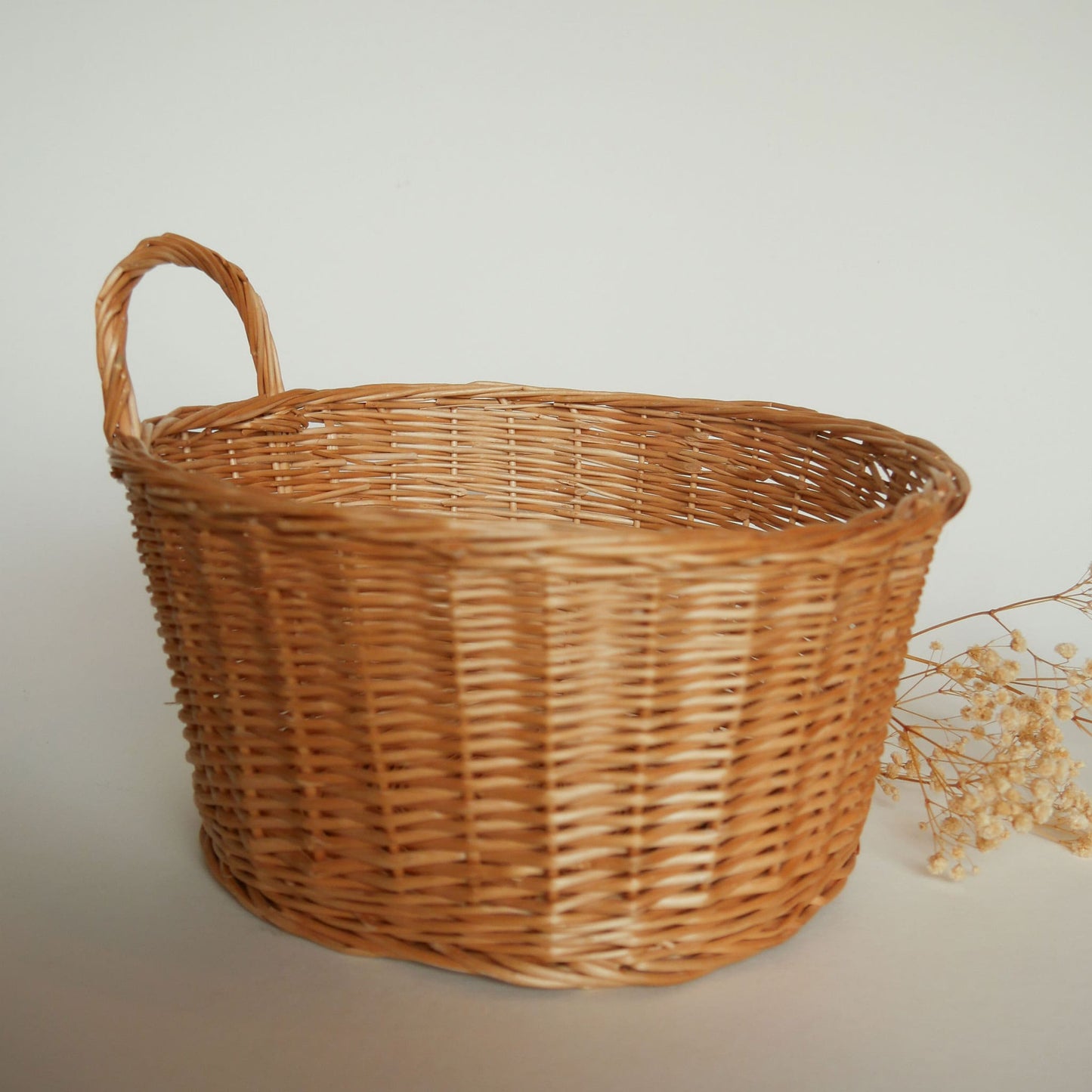 Vintage Round Wicker Basket with Handle, Vintage Farmhouse Wicker Basket, Vintage Cottage Wicker Basket Wicker Basket with Handle