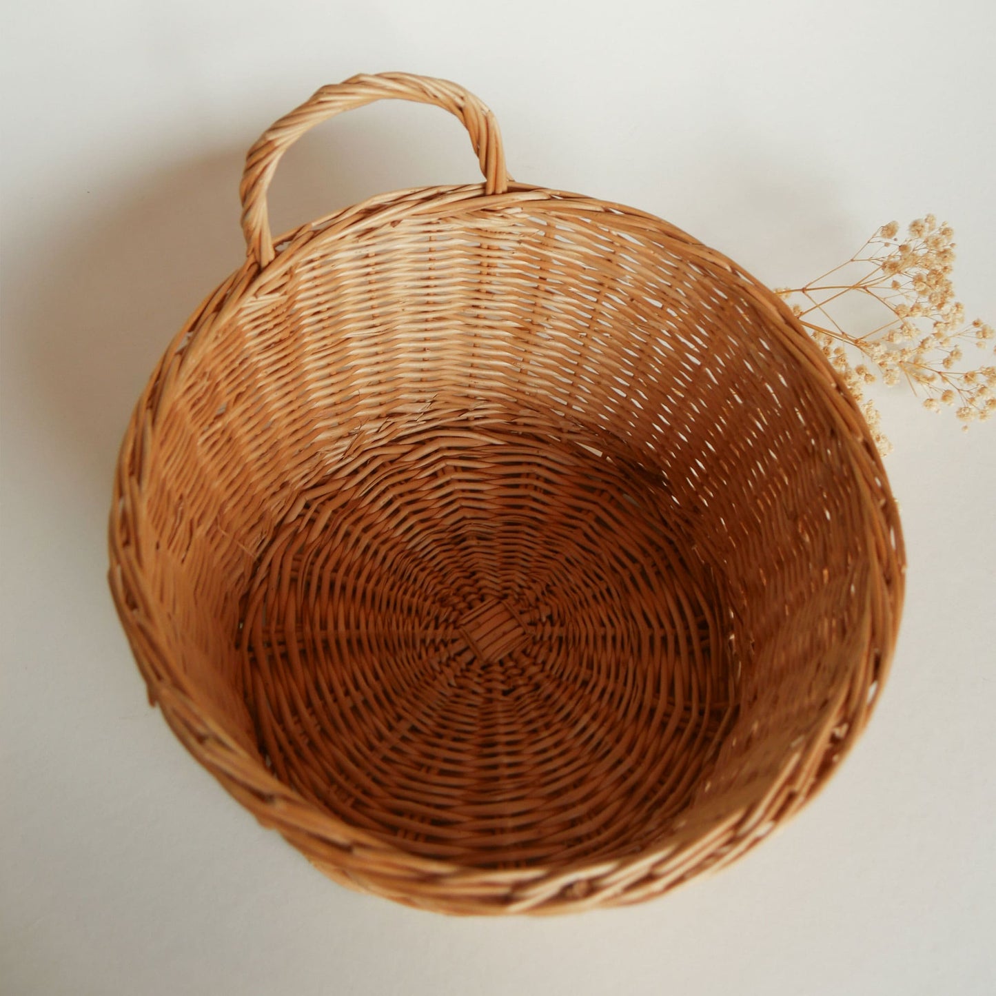 Vintage Round Wicker Basket with Handle, Vintage Farmhouse Wicker Basket, Vintage Cottage Wicker Basket Wicker Basket with Handle