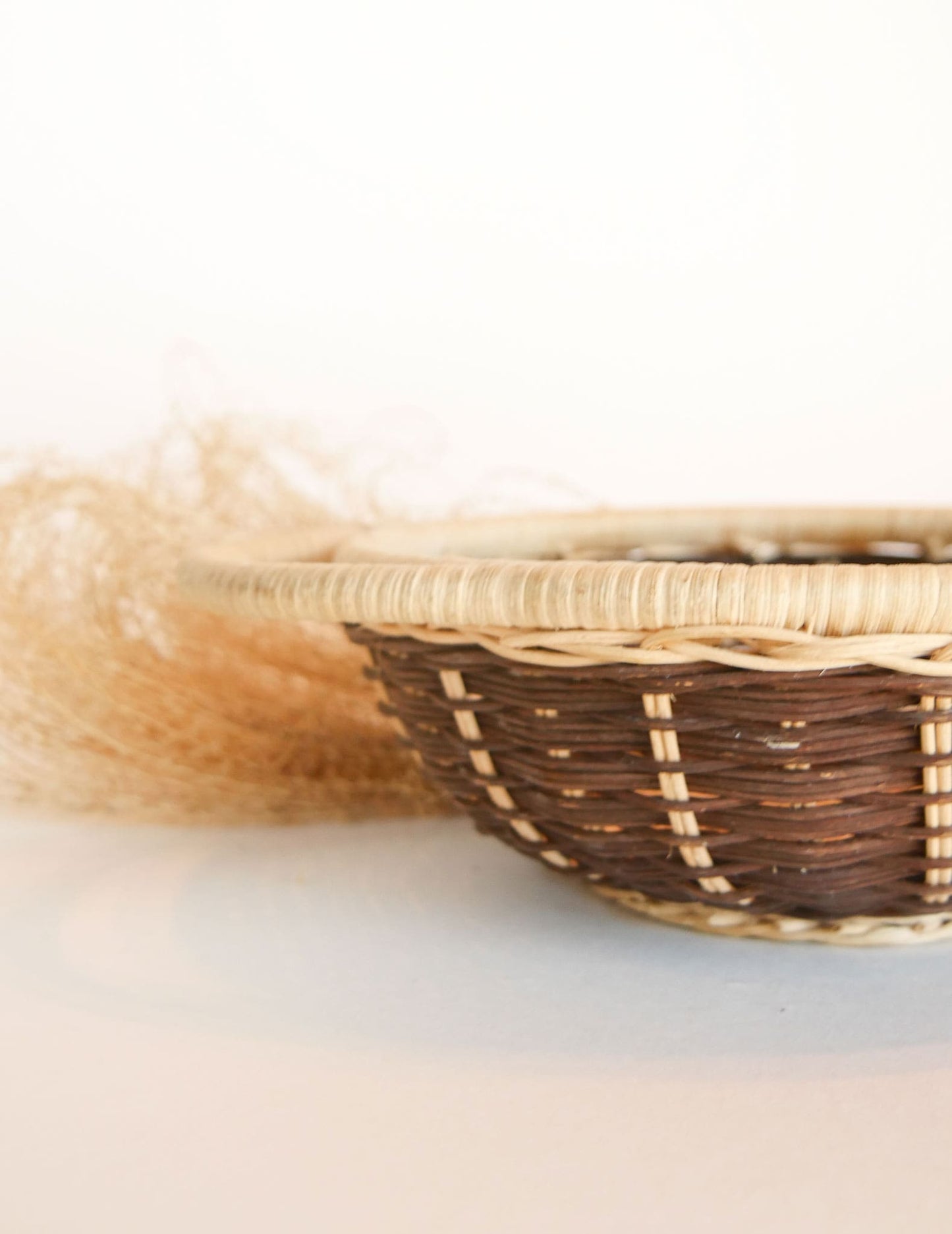 Vintage 9in Round Handled Two-Tone Brown Basket Vintage Farmhouse Baskets Vintage WIcker Baskets Vintage Brown Wicker Baskets Primitive Baskets