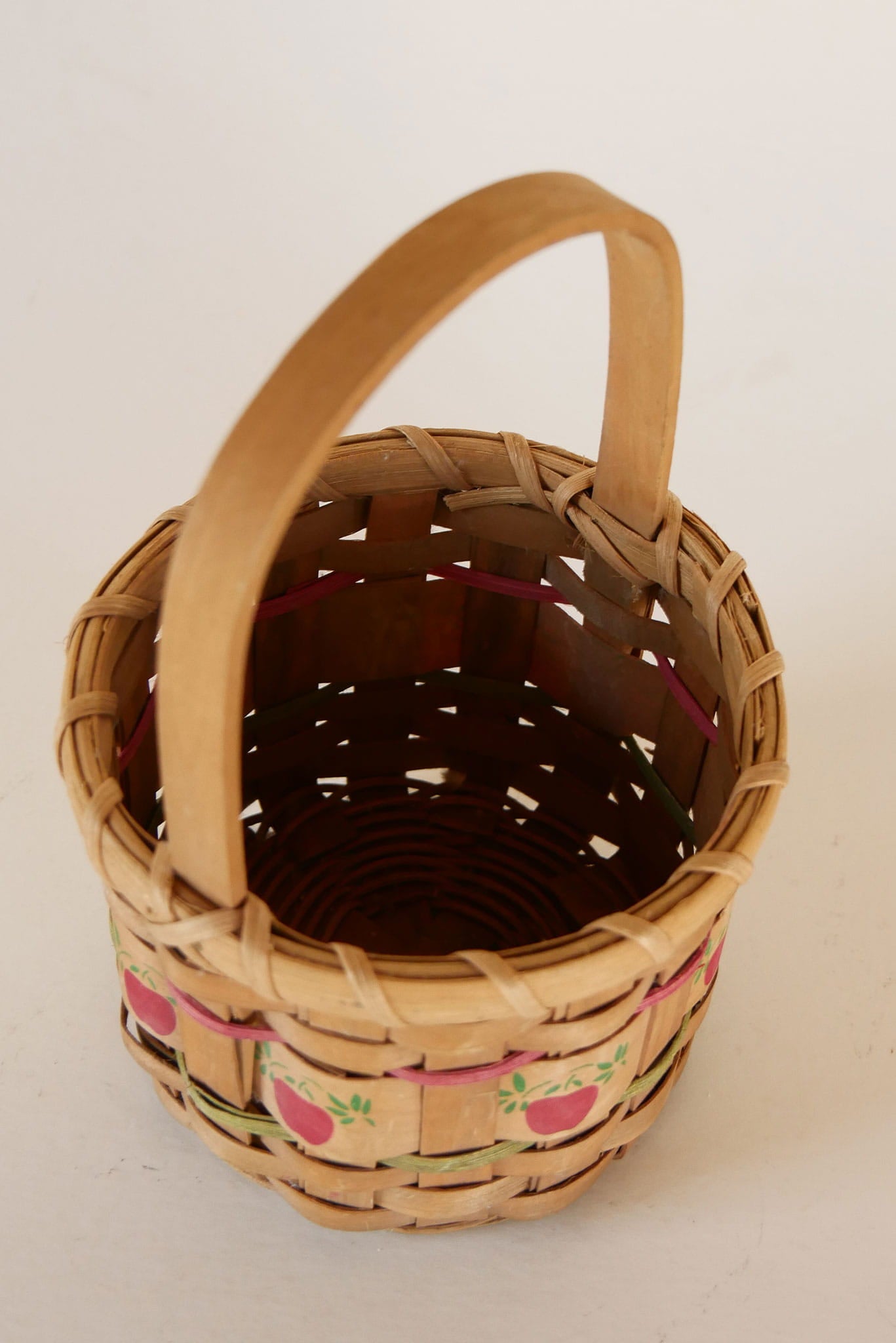 Vintage Wicker Apple Basket, Vintage Apple Basket, VIntage Mini Apple Basket, Vintage COttage Basket, Vintage Mini Cottage Basket, Vintage Apple Decor, Vintage Basket Decor