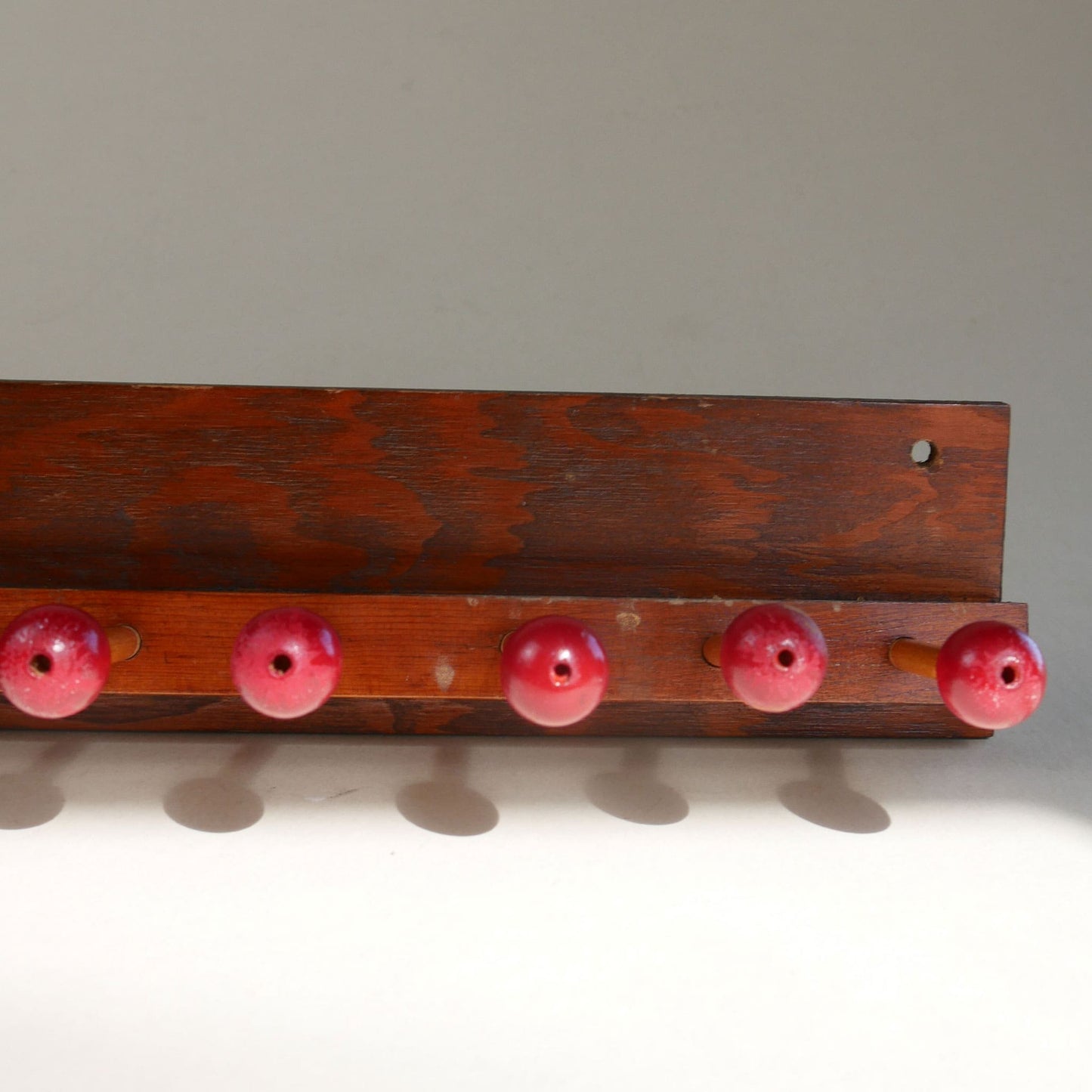 Vintage 10-Peg Hook Tie Rack, Vintage Peg Hook Rack, Red Peg HOok Rack