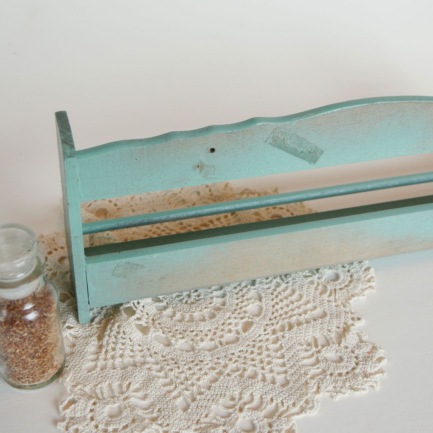 Vintage Turquoise Spice Rack Wall Shelf Vintage Spice Rack Farmhouse Spice Rack Vintage Farmhouse Kitchen Decor Vintage Kitchen Shelf Farmhouse Kitchen Decor