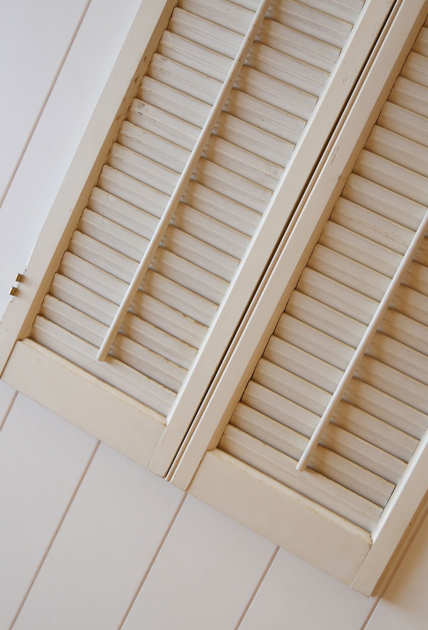 Vintage White Wood Shutters, Farmhouse Shutter Decor, Vintage Shutters, Vintage white Shutters, Cottage Shutters, Vintage Cottage Wall Decor, Vintage Farmhouse Wall Decor, White Wood Shutters
