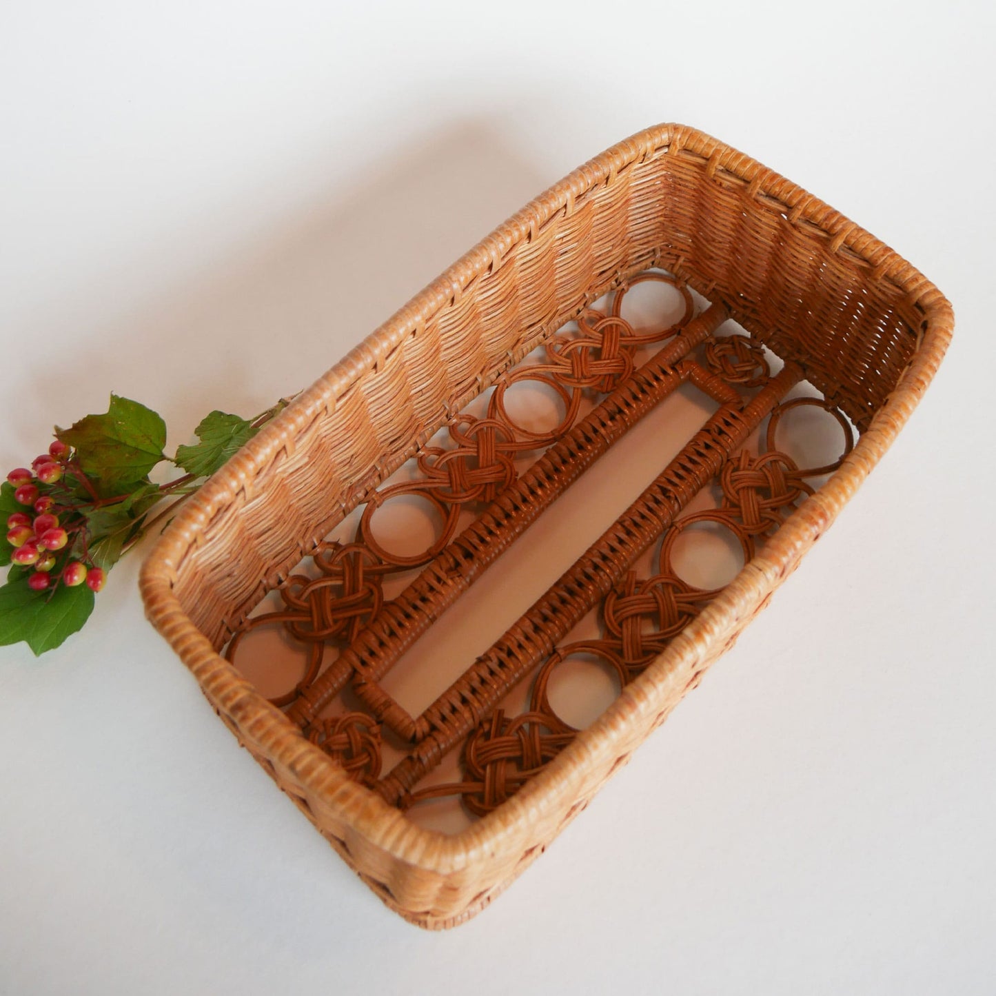 Vintage Rattan Wicker Tissue Box Cover Midcentury Decor MCM Wicker Decor Vintage Wicker Decor Wicker Tissue Box