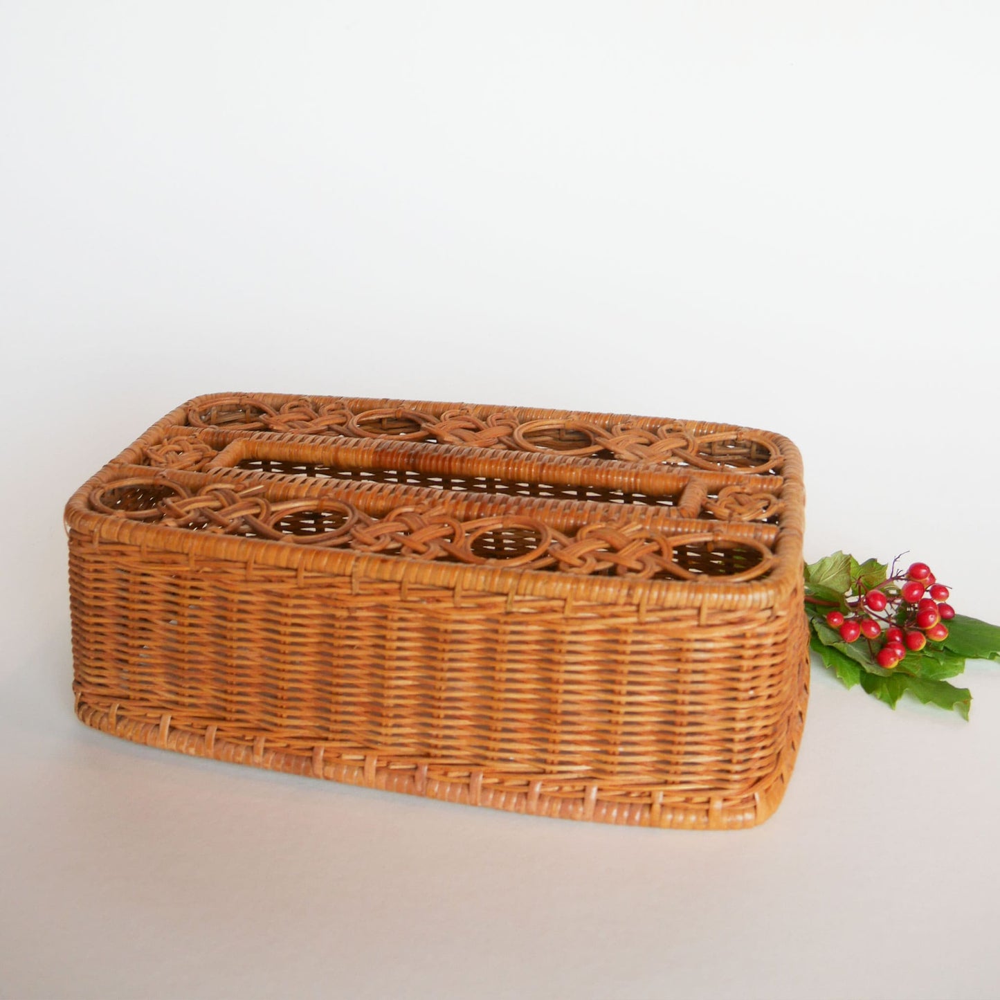 Vintage Rattan Wicker Tissue Box Cover Midcentury Decor MCM Wicker Decor Vintage Wicker Decor Wicker Tissue Box