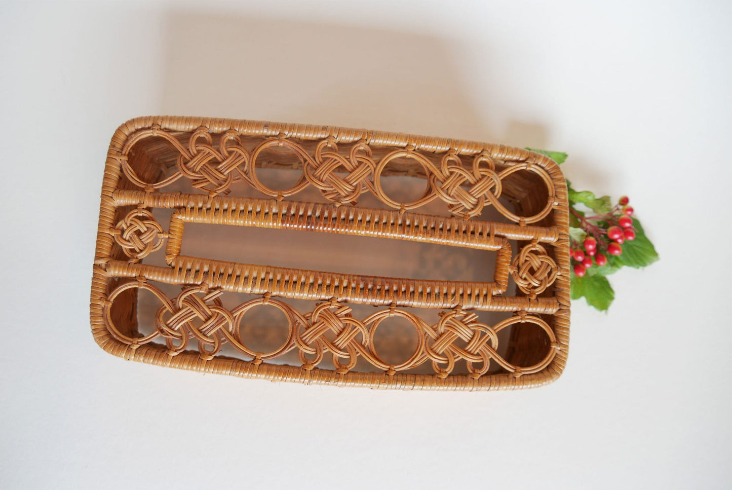 Vintage Rattan Wicker Tissue Box Cover Midcentury Decor MCM Wicker Decor Vintage Wicker Decor Wicker Tissue Box
