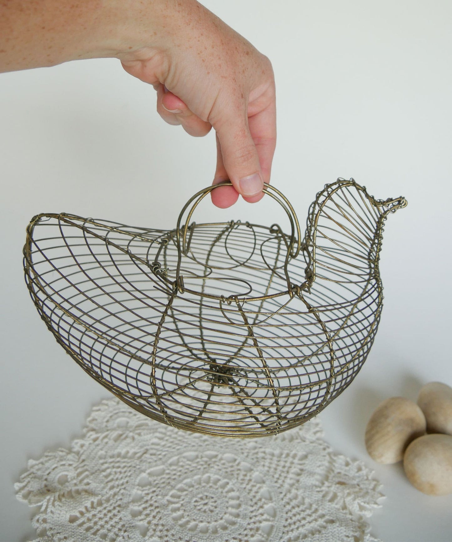 Vintage Hen Shaped Wire Egg Basket, Farmhouse Wire Basket, Vintage Egg Basket, Vintage Farmhouse Baskets