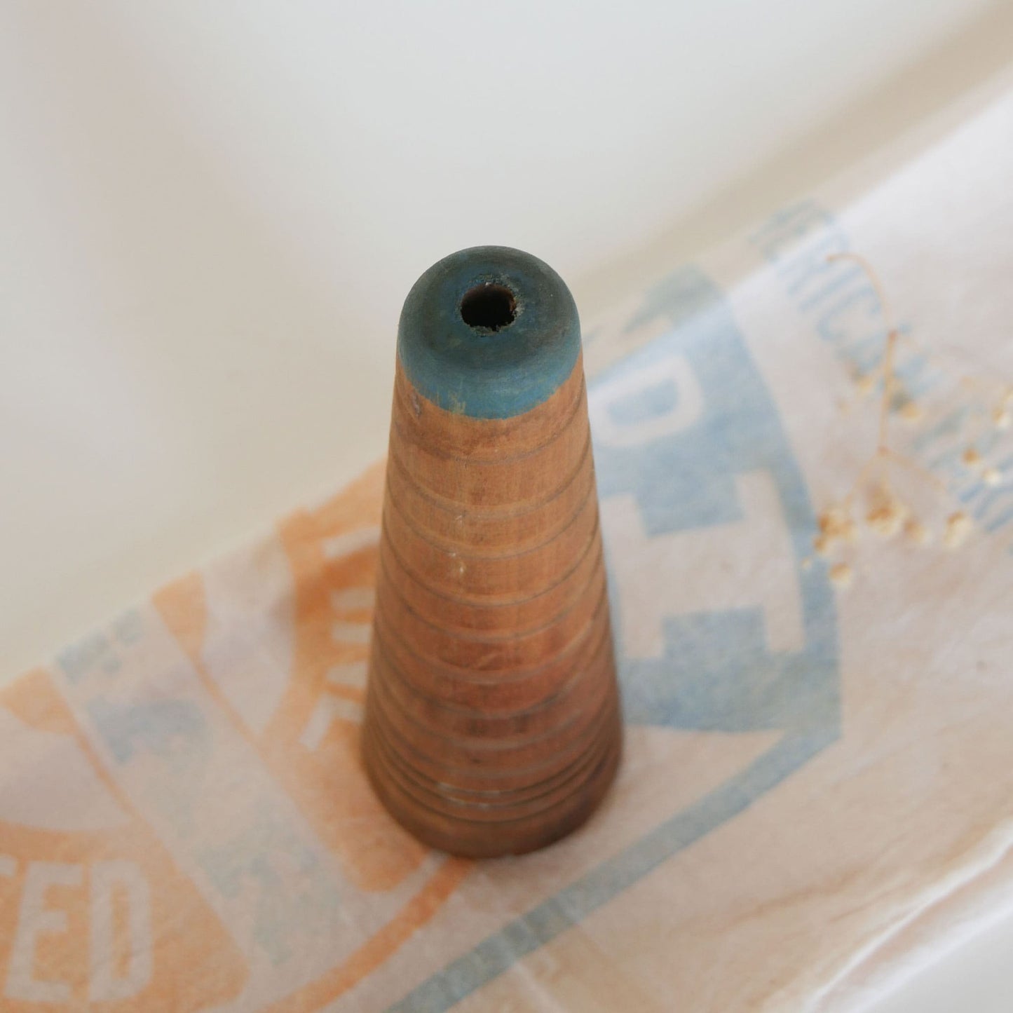 Vintage Wooden Thread Bobbin, Primitive Decor, Vintage Bobbins, Vintage Thread Bobbins