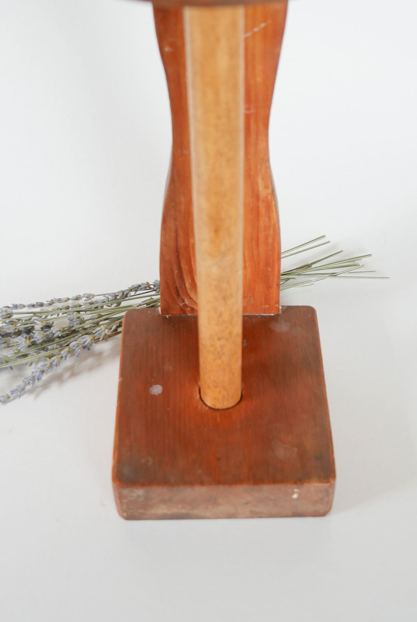 Primitive Wood Paper Towel Holder, Vintage Paper Towel Rack, Vintage Wood Rack, Primitive Towel Rack, Vintage Towel Holder, Primitive Kitchen Decor