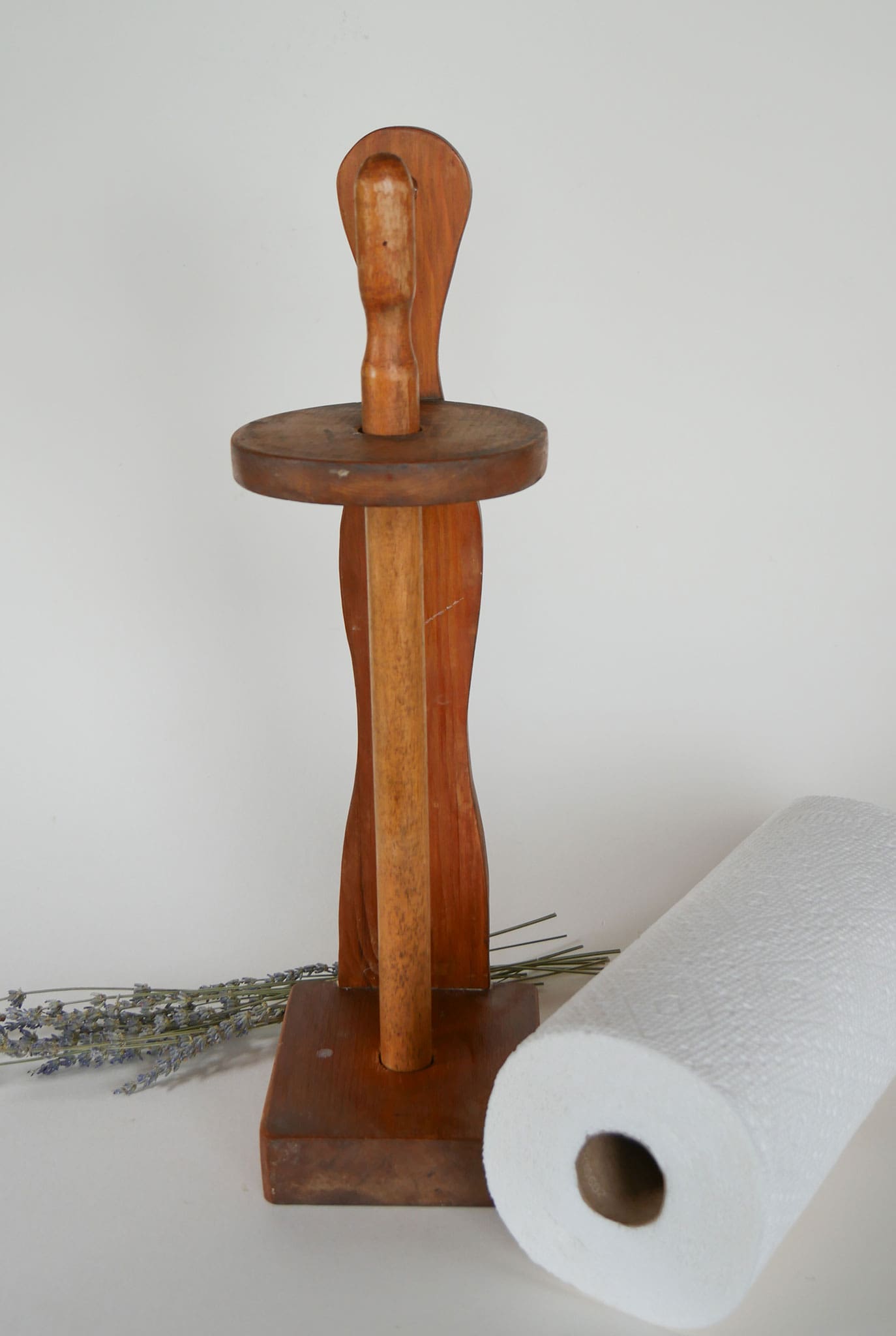 Primitive Wood Paper Towel Holder, Vintage Paper Towel Rack, Vintage Wood Rack, Primitive Towel Rack, Vintage Towel Holder, Primitive Kitchen Decor