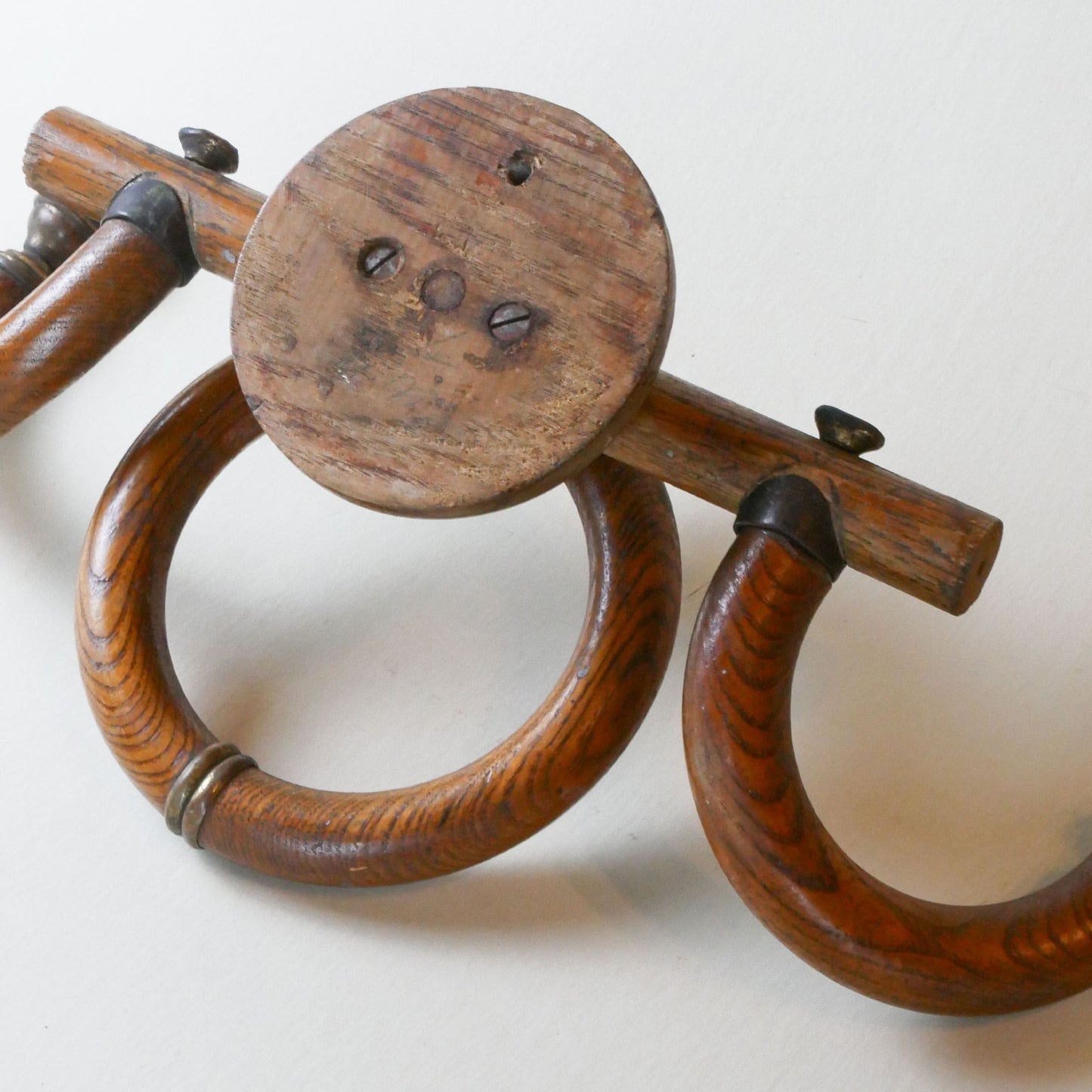 Vintage Oak Wood Wall Mounted Towel Rack with Brass Fixtures, Vintage Oak Towel Rack, Vintage Oak Wall Rack