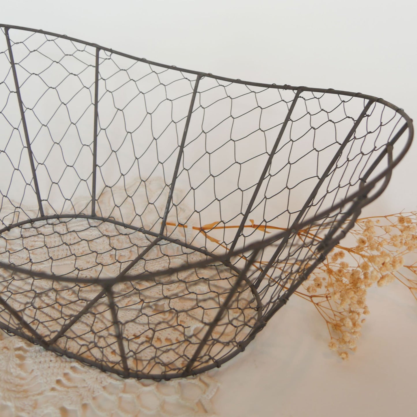 Vintage Farmhouse Wire Basket Vintage Wire Egg Basket Large Egg Basket Large Farmhouse Egg Basket Large Farmhouse Wire Basket