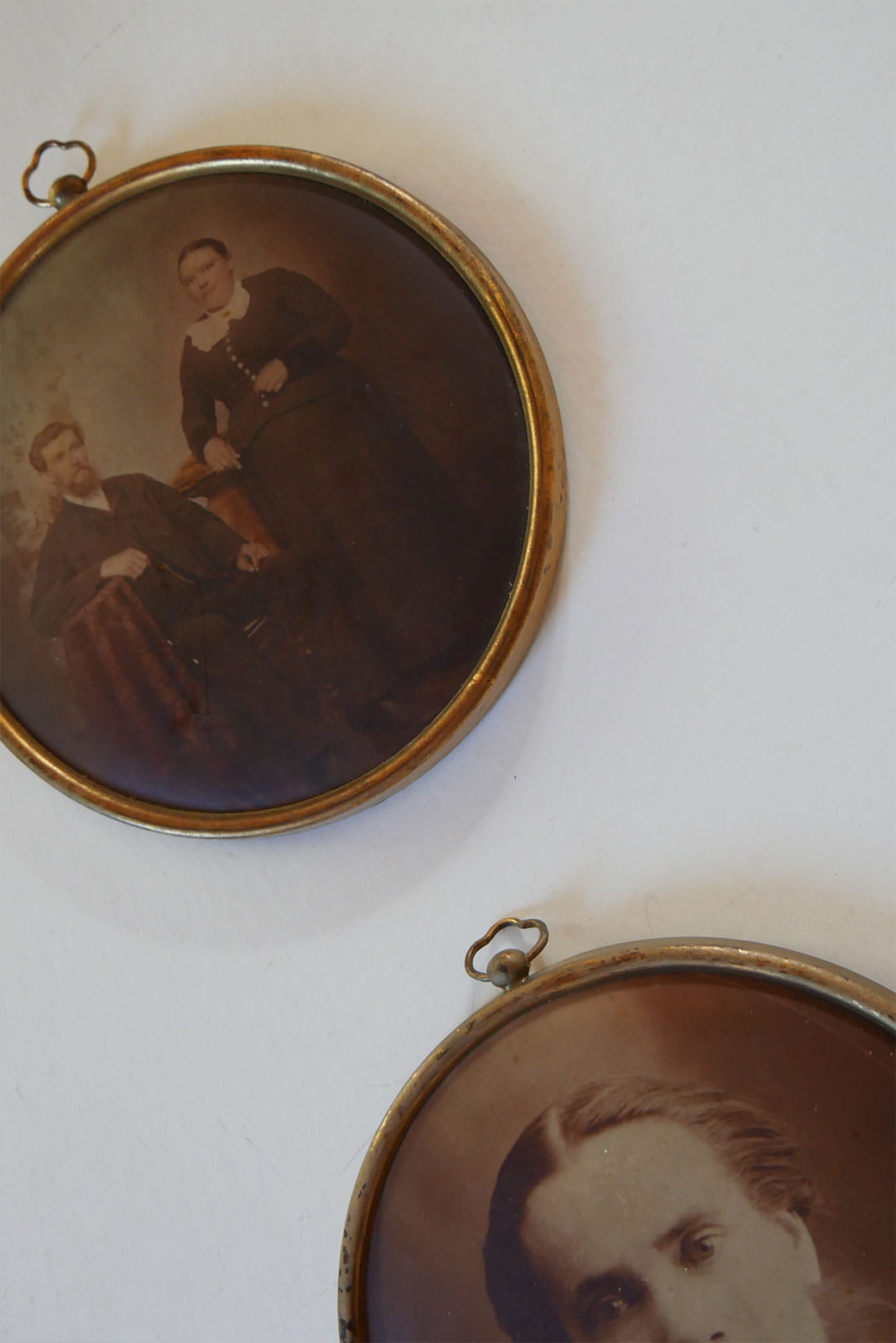 Antique Brass Circular Framed Portraits, Antique Photos, Vintage Brass Round Portraits with Hangers, Vintage Brass portrait with Hanger, ANtique Apothecary Decor