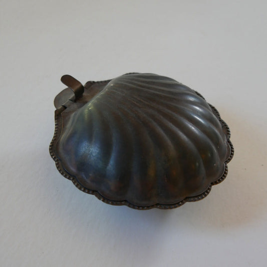 Antique Silver-Plated Clam Sheel Soap Dish, Vintage Clam Shell Dish, Vintage Silver Clam Shell Dish, Antique Soap Dish, Antique Shell Soap Dish, Vintage Nautical Decor, Antique Nautical Decor