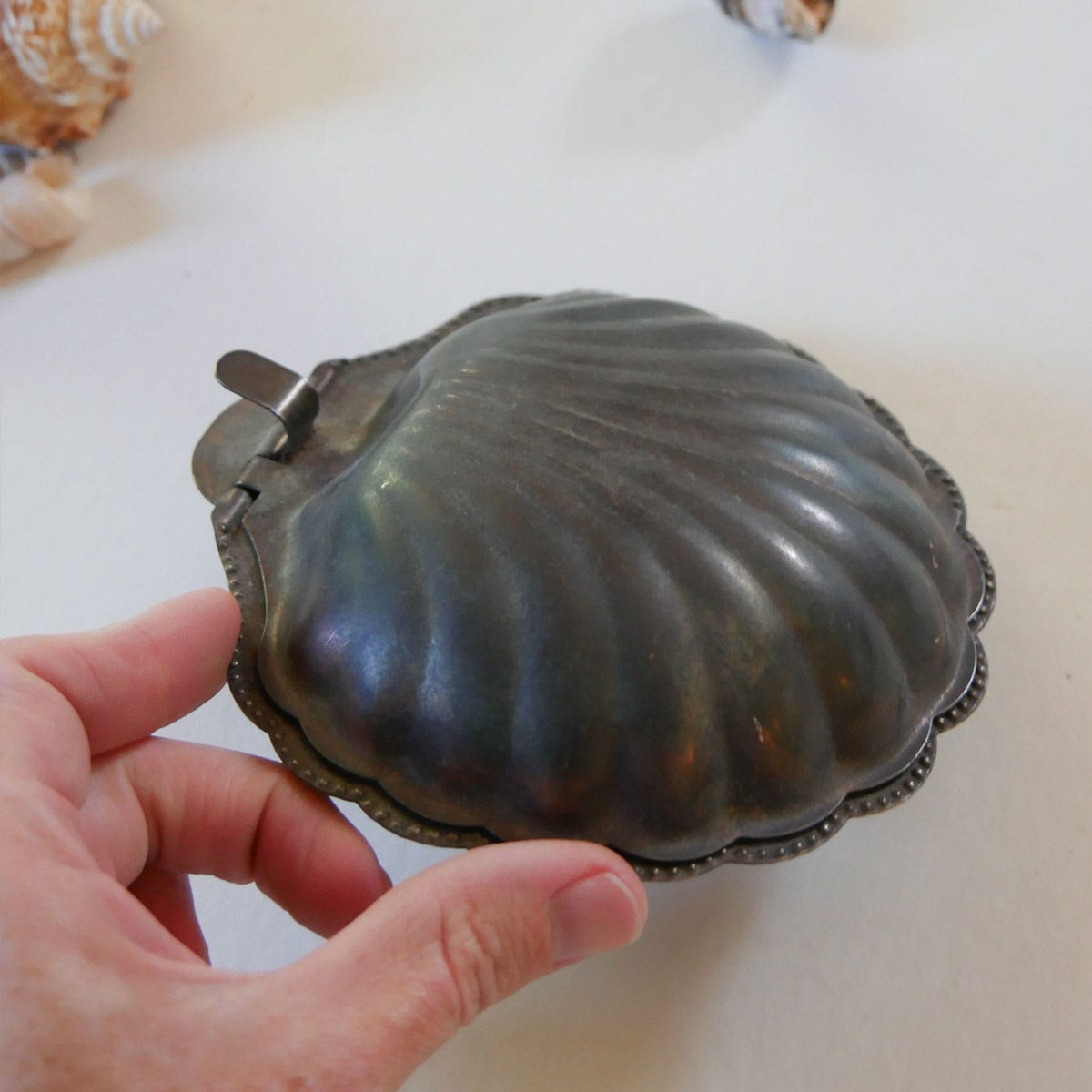 Antique Silver-Plated Clam Sheel Soap Dish, Vintage Clam Shell Dish, Vintage Silver Clam Shell Dish, Antique Soap Dish, Antique Shell Soap Dish, Vintage Nautical Decor, Antique Nautical Decor
