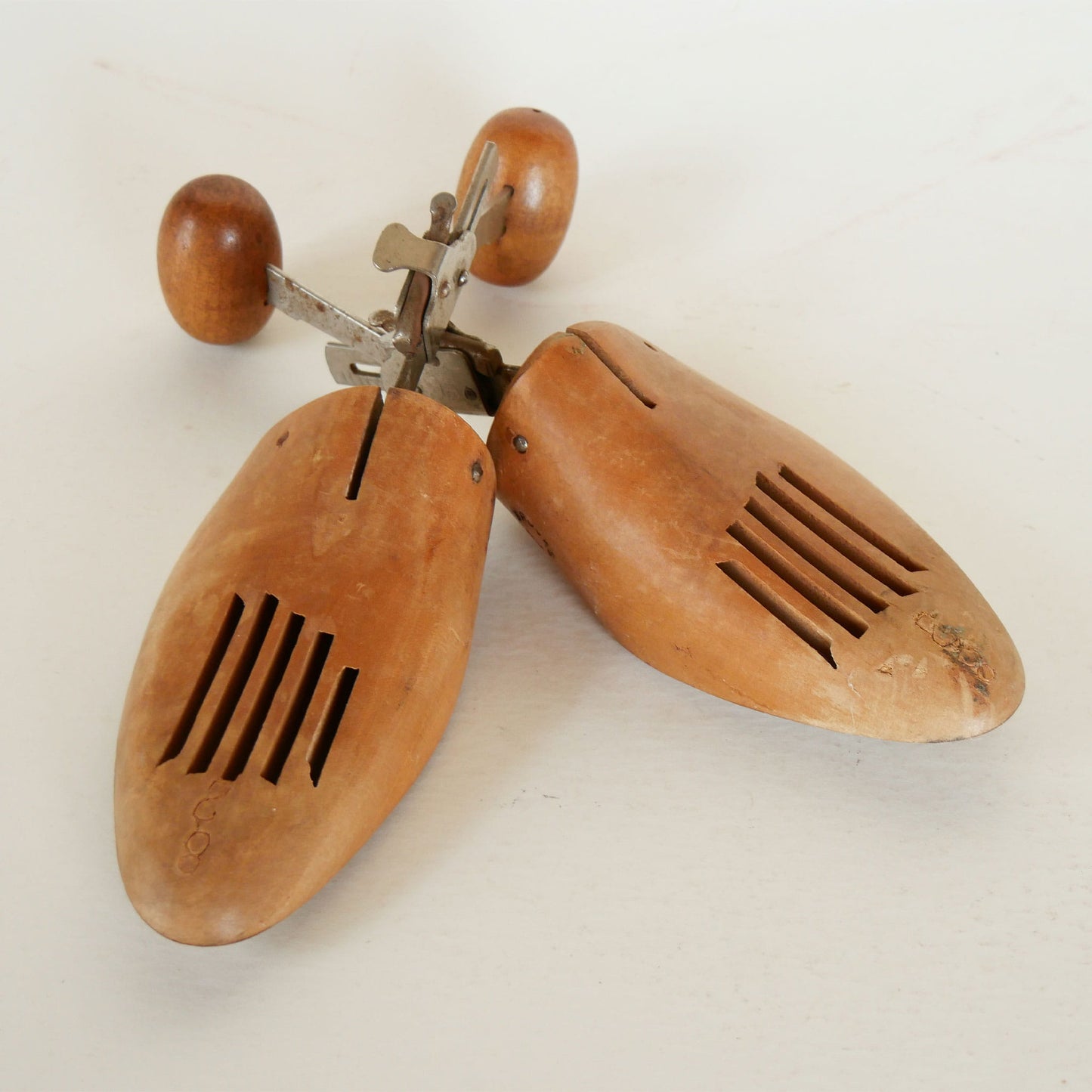 Pair of Vintage Wooden Shoe Shaper, Antique Shoe Mold, Vintage Shoe Shaper, Vintage Wood Shoe Shaper, Vintage Wood Shoe Shaper, Antique Wood Shoe Shaper, Antique Wood Shoe Stretcher, Primitive Decor, Primitive Wood Decor