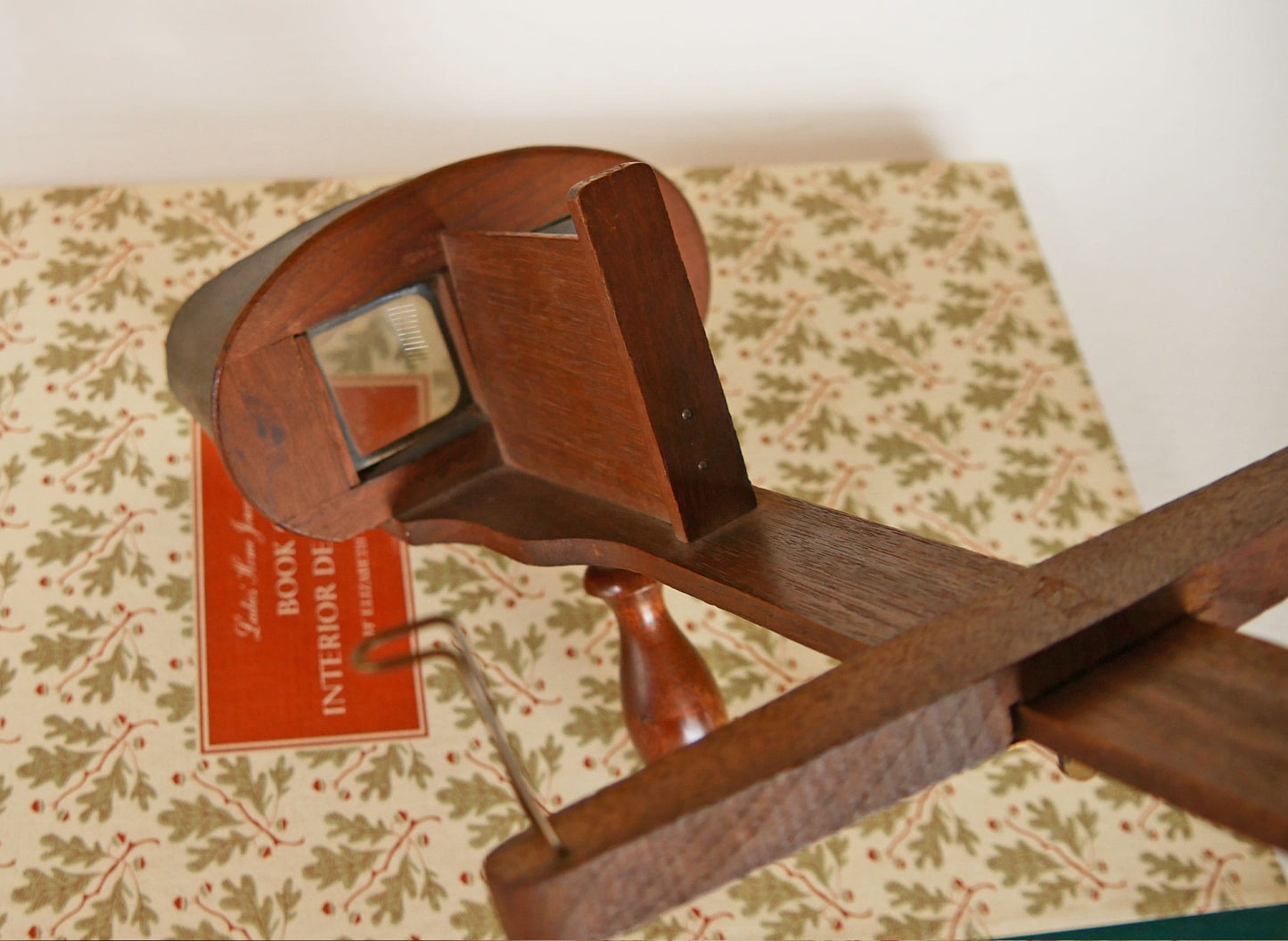 Antique Wood Stereoscope Viewer, Apothecary Decor, Vintage Stereoscope Viewer, Vintage Apothecary Decor, Antique Apothecary Decor, Apothecary Shelf Decor, Primitive Shelf Decor