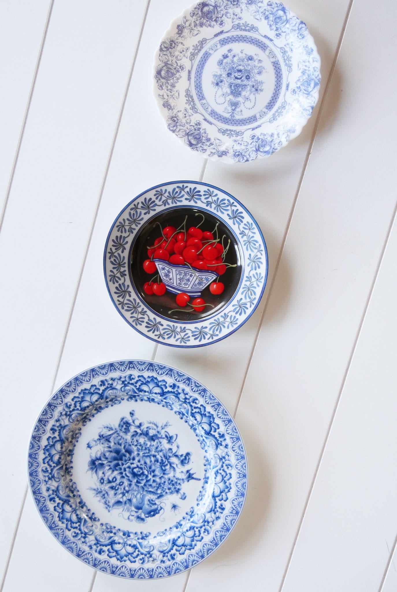 Vintage Blue and White Plate Gallery Wall Set, Blue and White Decorative Plate Wall, Vintage Plate Wall, Vintage Gallery Plate Wall