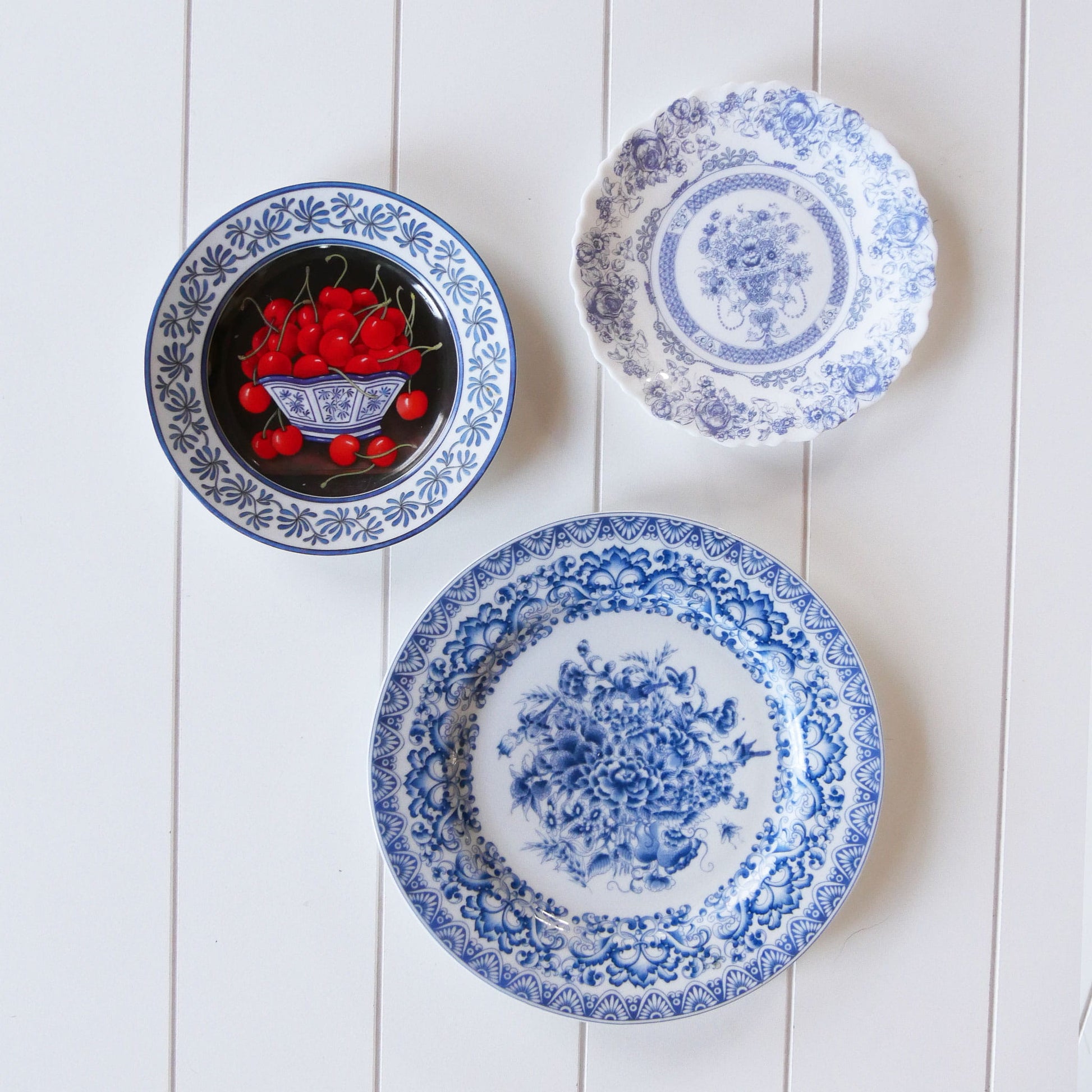 Vintage Blue and White Plate Gallery Wall Set, Blue and White Decorative Plate Wall, Vintage Plate Wall, Vintage Gallery Plate Wall