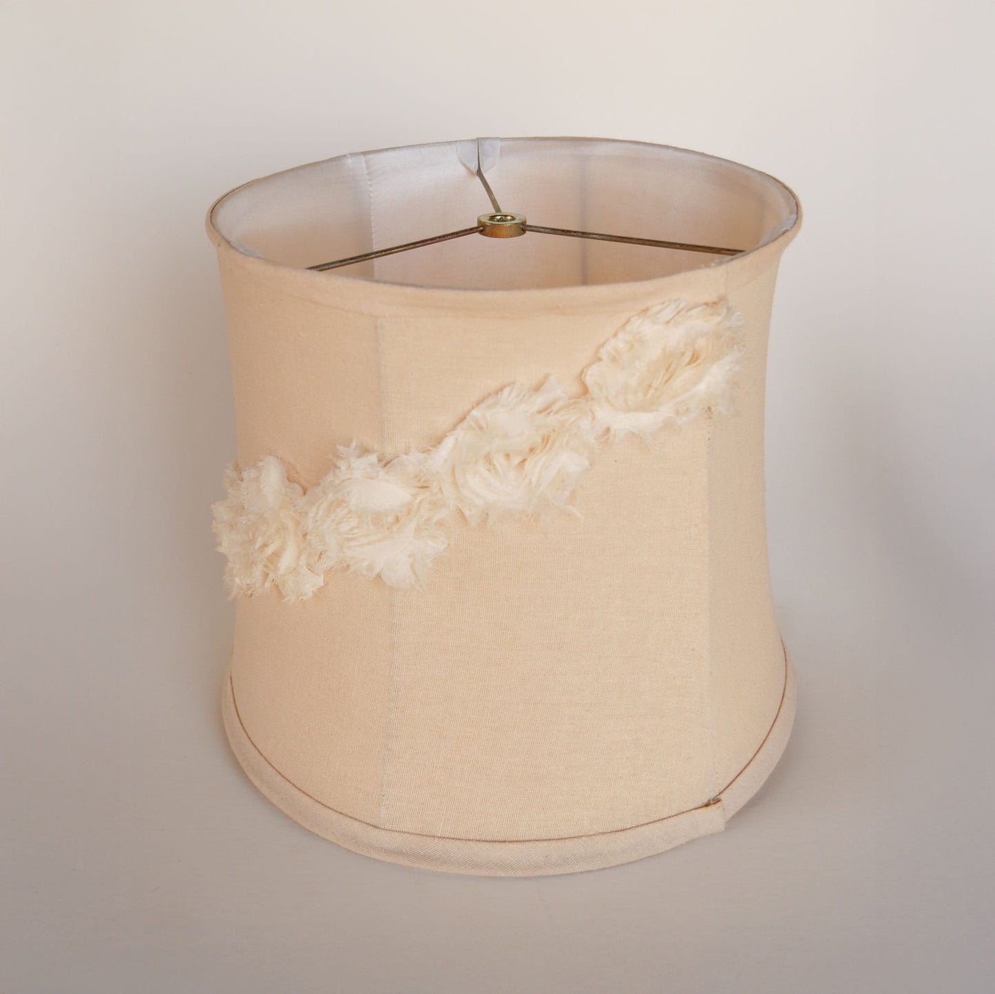 Vintage Linen Drum Lamp Shade with Floral Design, Shabby Chic Lamp Shade, Vintage Linen Shade, Vintage Linen Lamp Shade, Vintage COttagecore Lamp Shade, Vintage Cottagecore Decor, Vintage COttage Lighting