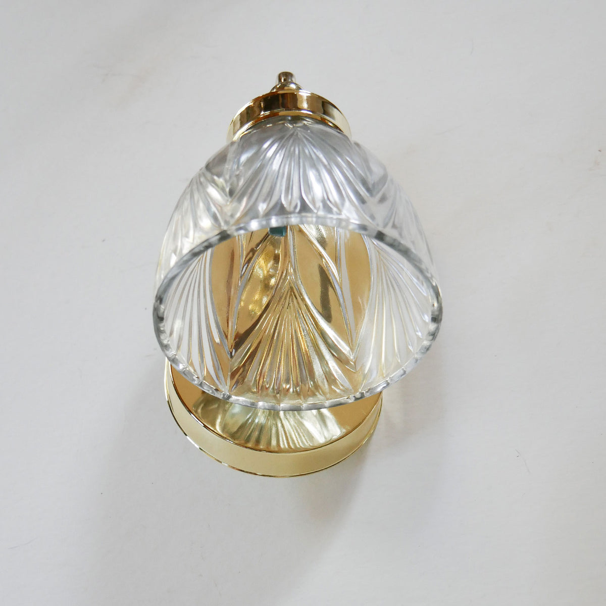 Vintage Gold Wall Sconce with Cut Glass Shade, Vintage Wall Sconce, Vintage Gold Wall Light, Cottagecore Wall Light, Gold Vintage Wall Light