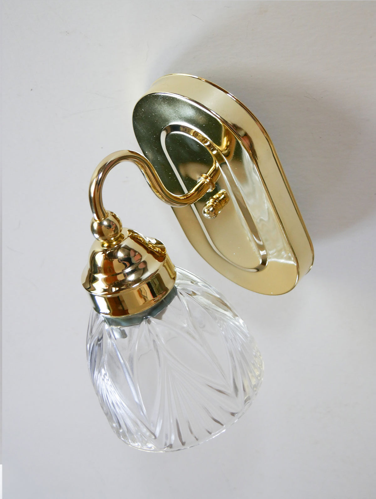 Vintage Gold Wall Sconce with Cut Glass Shade, Vintage Wall Sconce, Vintage Gold Wall Light, Cottagecore Wall Light, Gold Vintage Wall Light