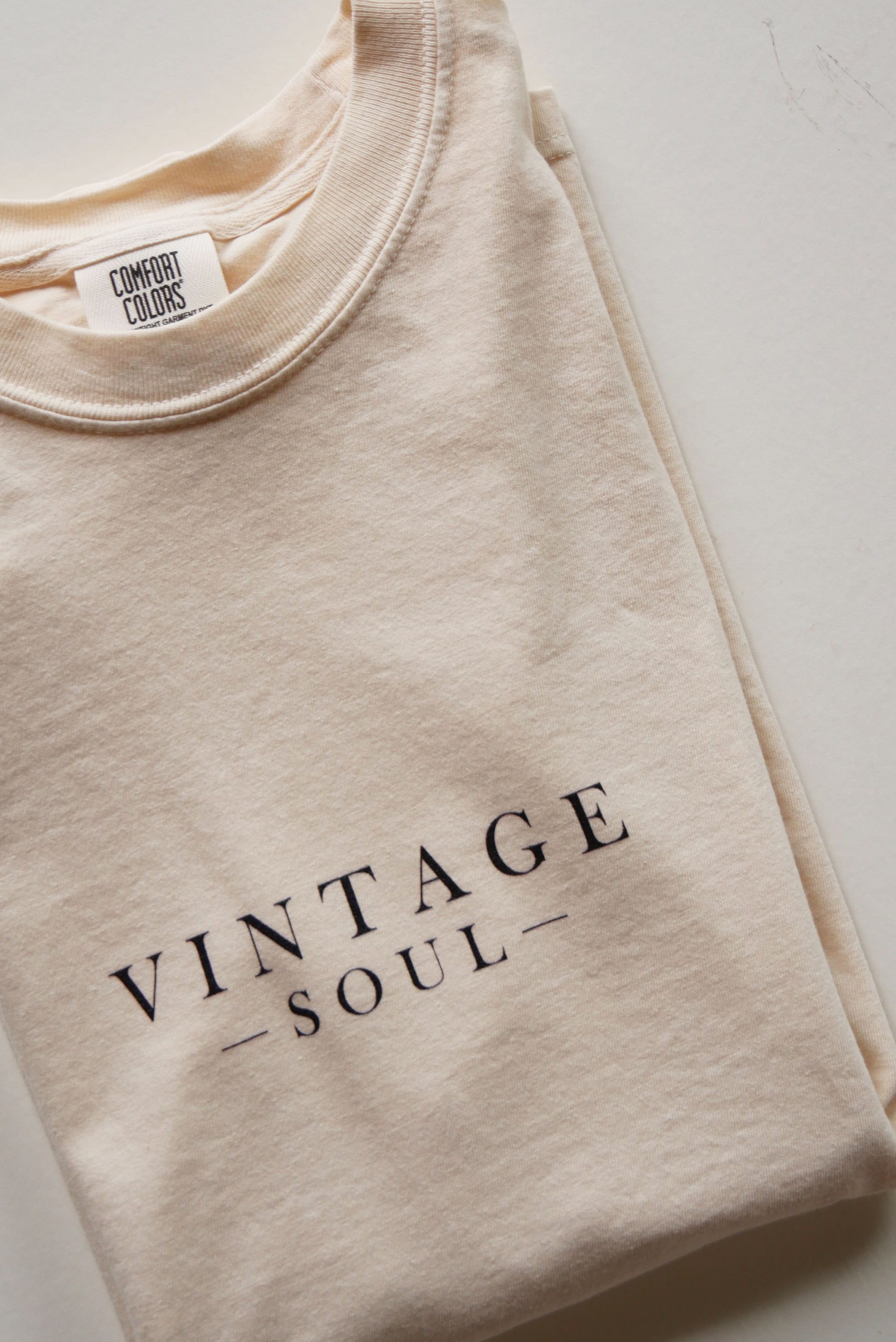 Vintage Soul Sweatshirt, Vintage Soul Ivory Tee, Vintage Soul Saying Shirt, Vintage Saying shirt, Vintage Soul Green Tee, Vintage Soul Green Sweatshirt, Vintage Saying Relaxed Fit Tee, Vintage Saying Relxed Fit Shirt, Vintage Saying Relxed Fit Tshirt, Comfort Colors Vintage Tee